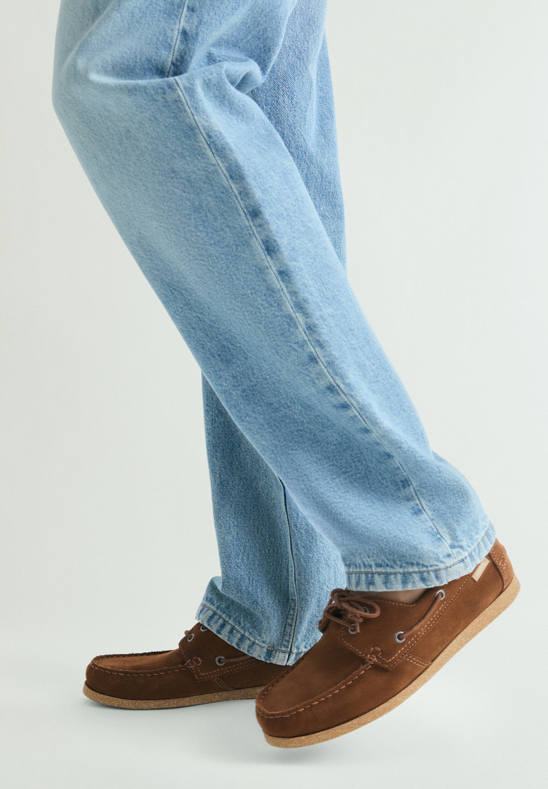 SUEDE BOAT SHOES