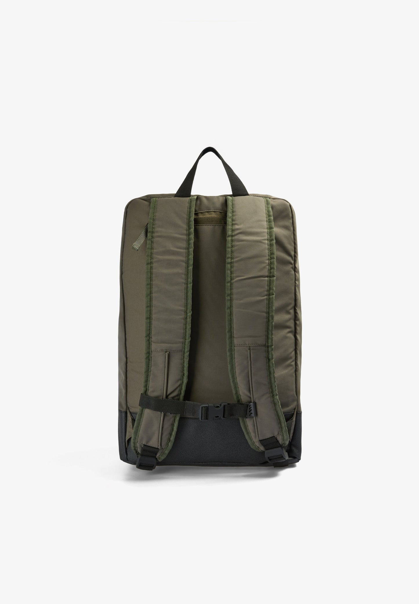 BACKPACK WITH ROLL-UP FASTENING