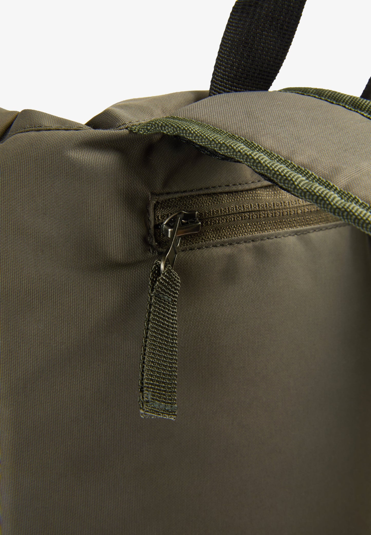 BACKPACK WITH ROLL-UP FASTENING