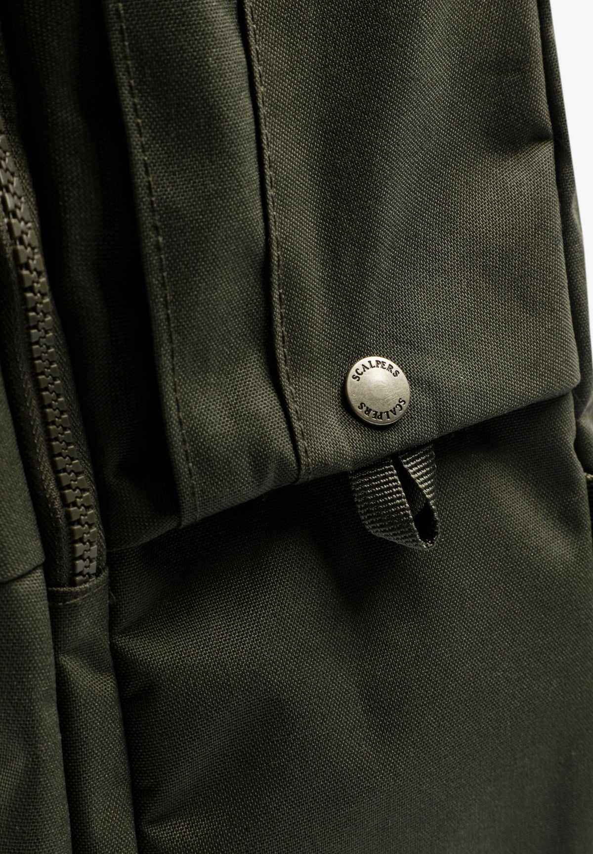 TECHNICAL BACKPACK WITH POCKETS