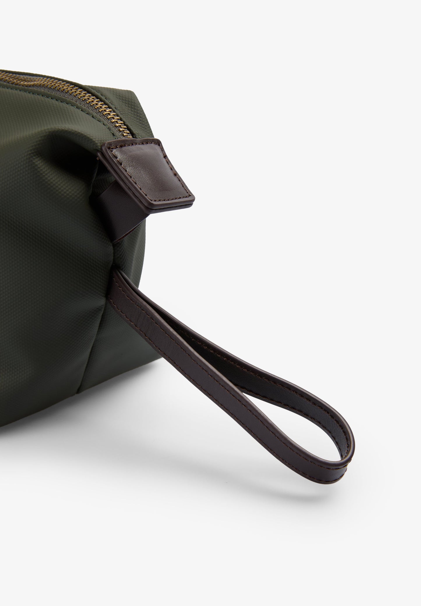 WAXED TRAVEL TOILETRY BAG