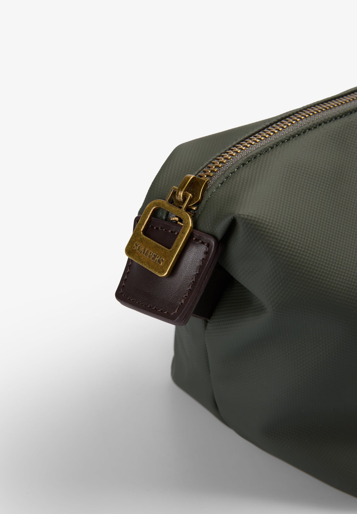 WAXED TRAVEL TOILETRY BAG