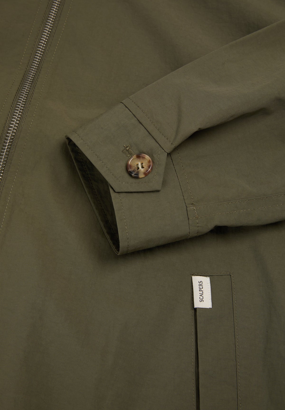 JACKET WITH INNER DETAILS