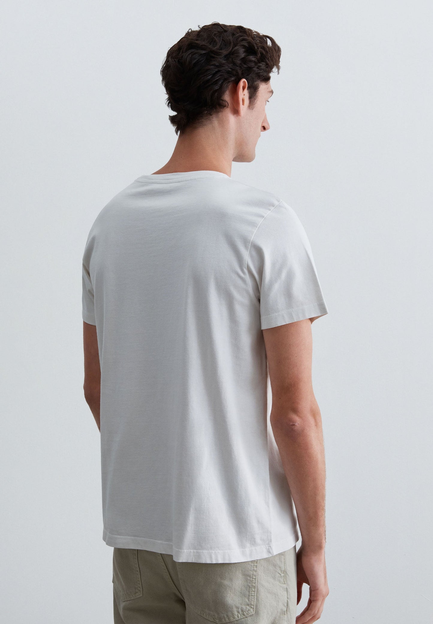 T-SHIRT WITH TONAL EMBROIDERED SKULL