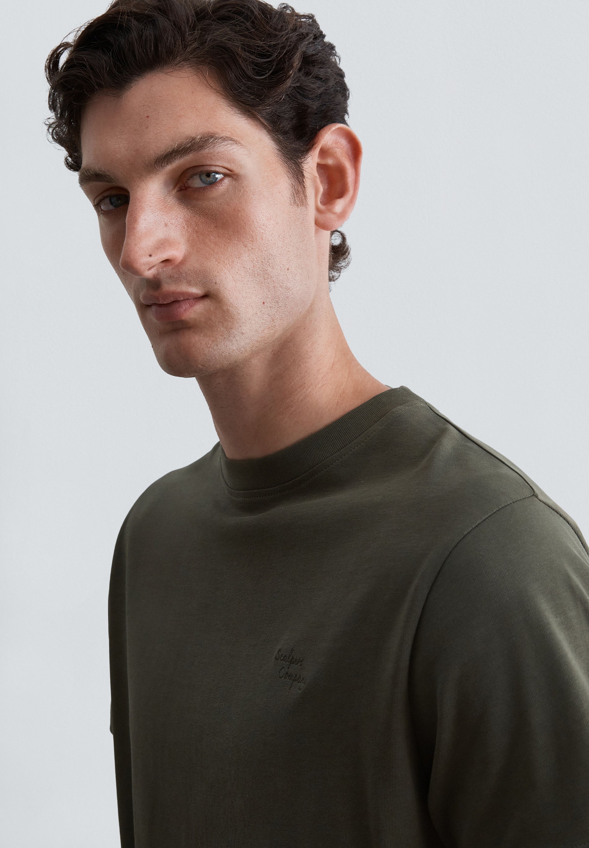 HEAVY KNIT EMBROIDERED T-SHIRT
