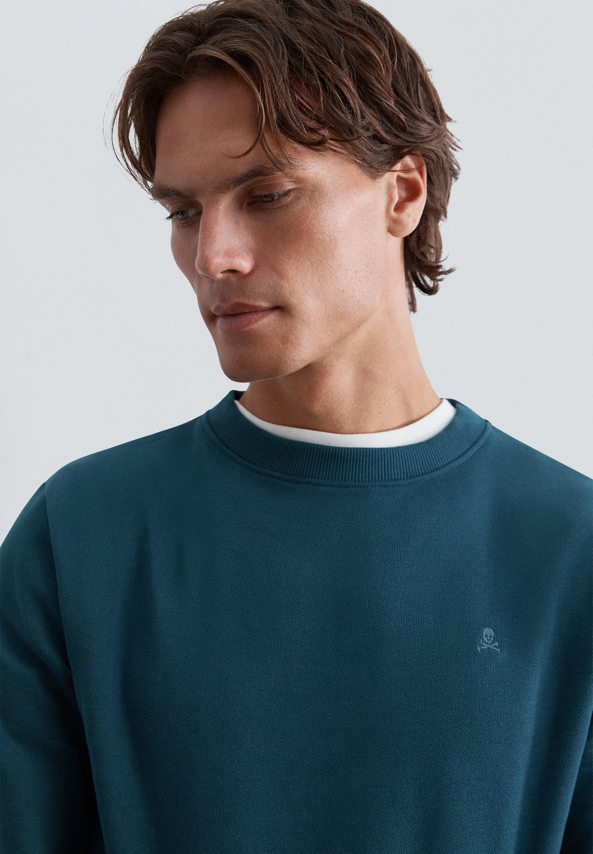 CREWNECK SWEATSHIRT WITH TONAL EMBROIDERY