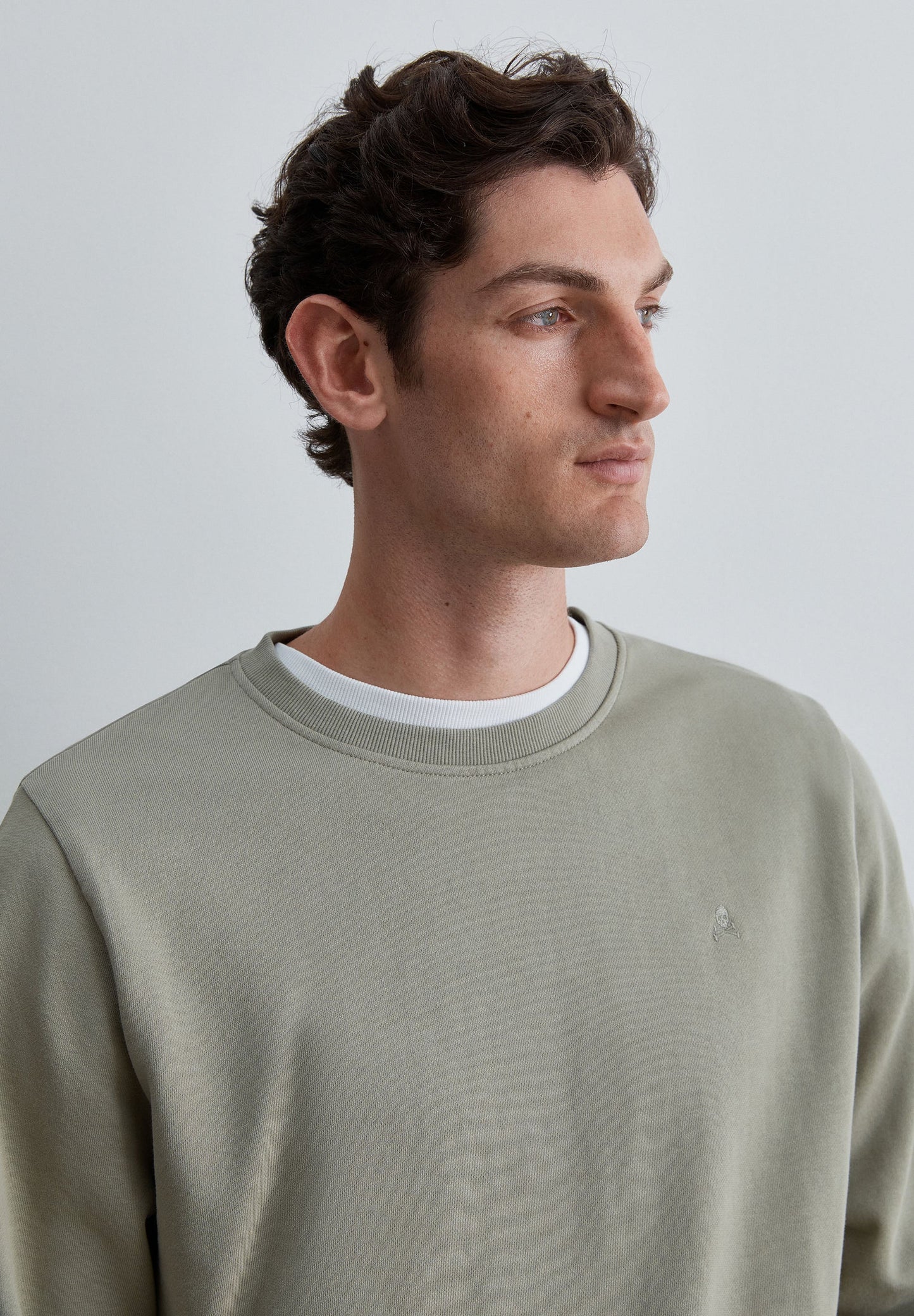 SWEATSHIRT WITH RAISED LOGO