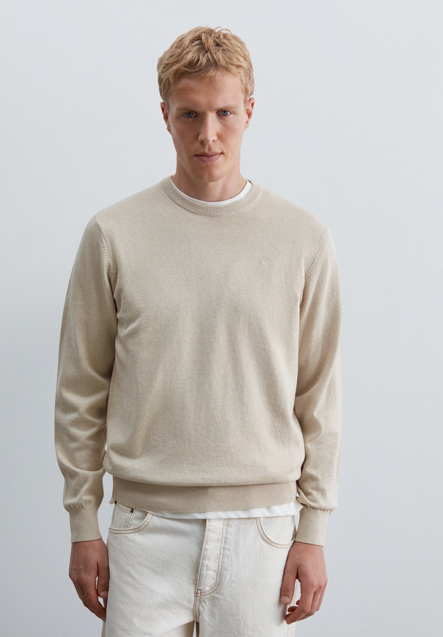 KNIT ROUND NECK SWEATER