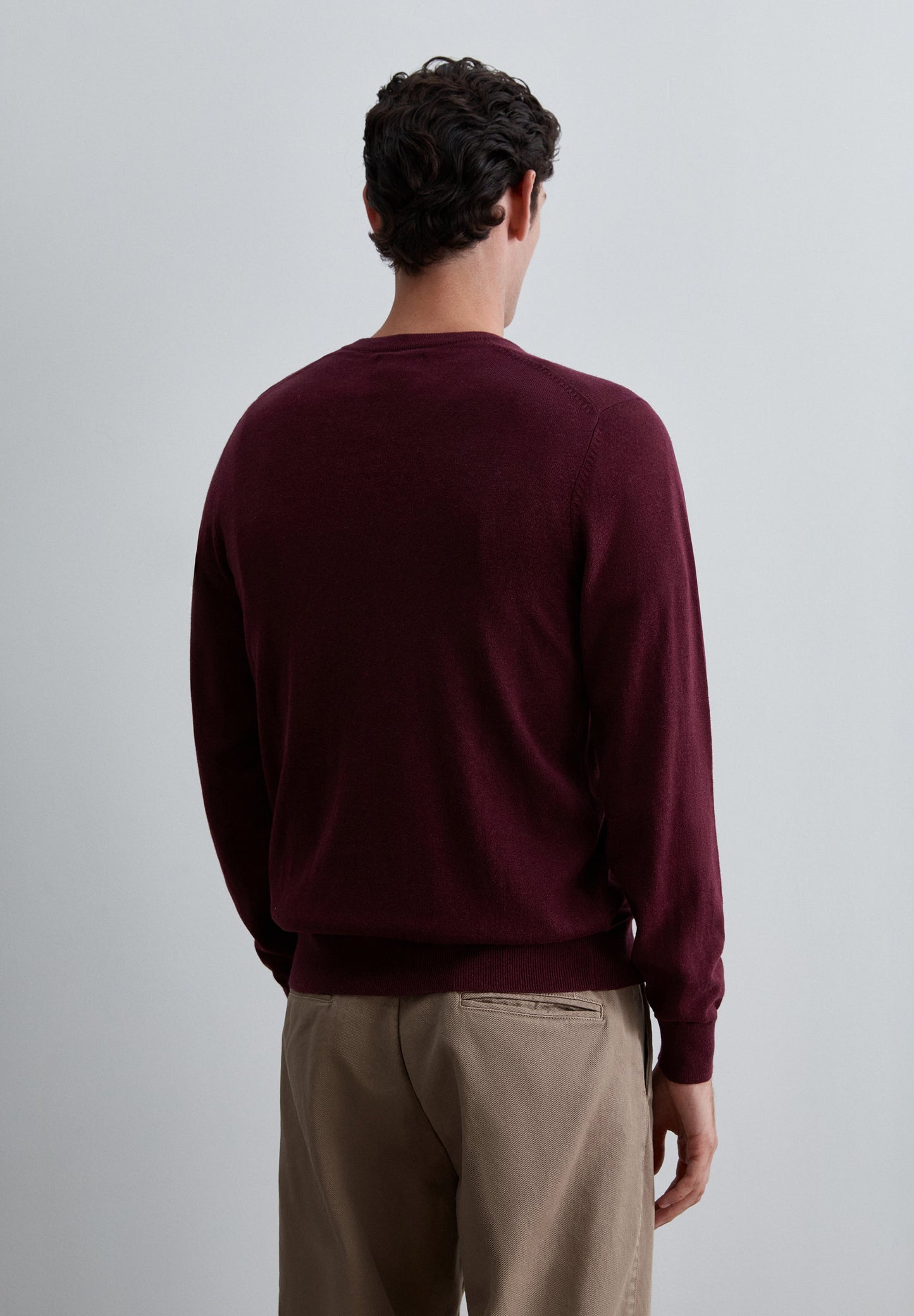 KNIT V-NECK SWEATER