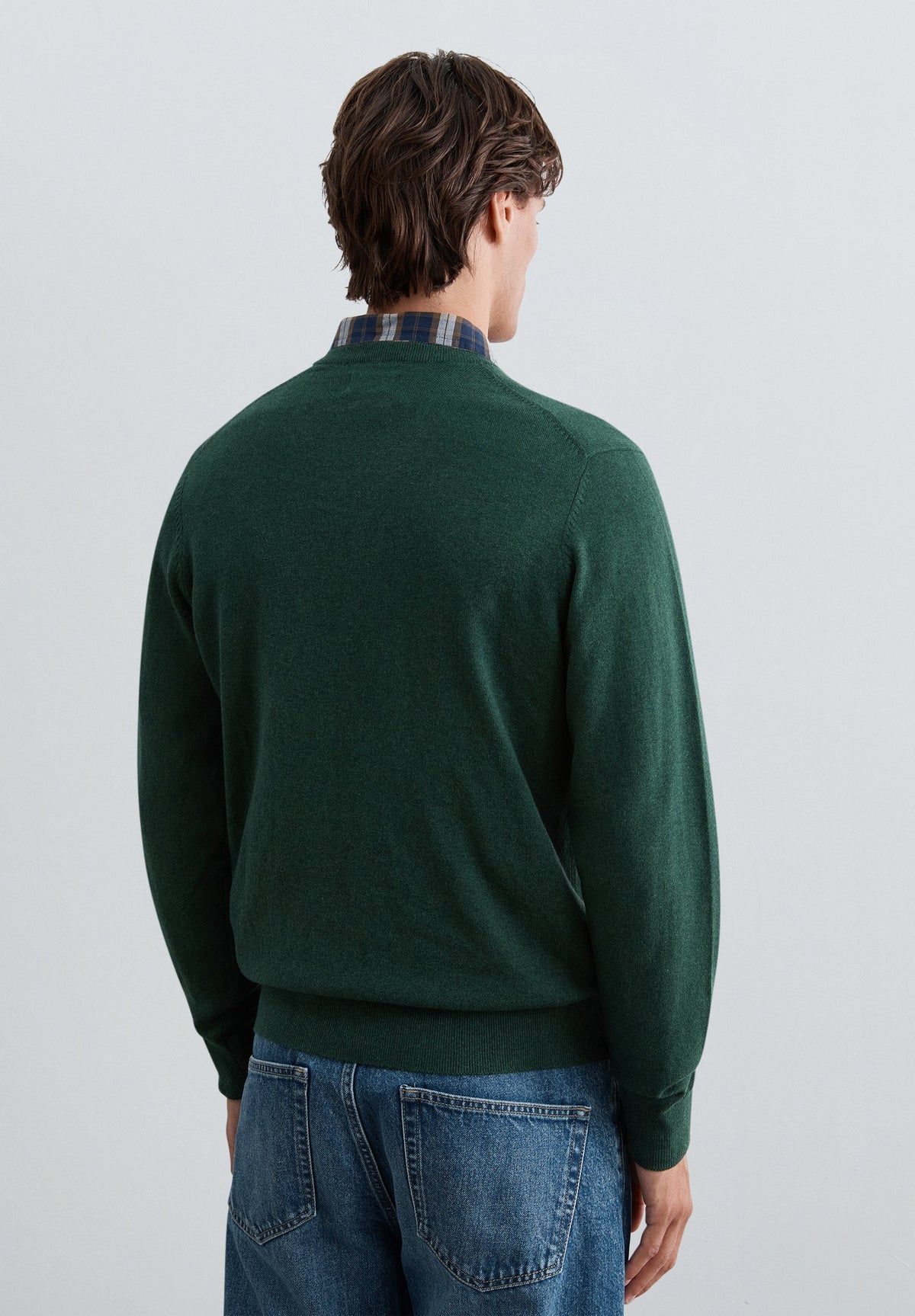 KNIT V-NECK SWEATER