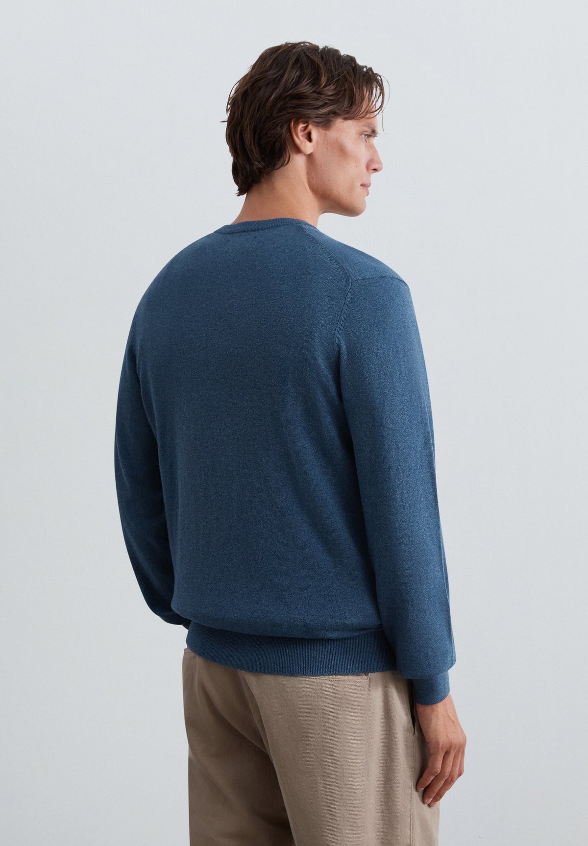 KNIT V-NECK SWEATER