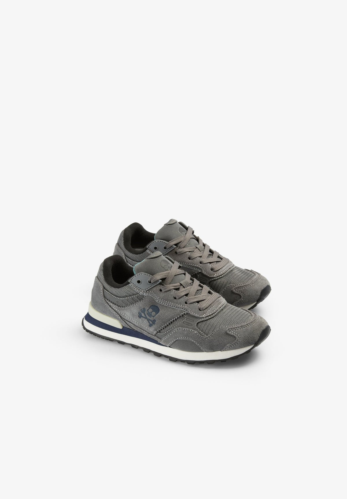 MATCHING COMBINED SNEAKERS