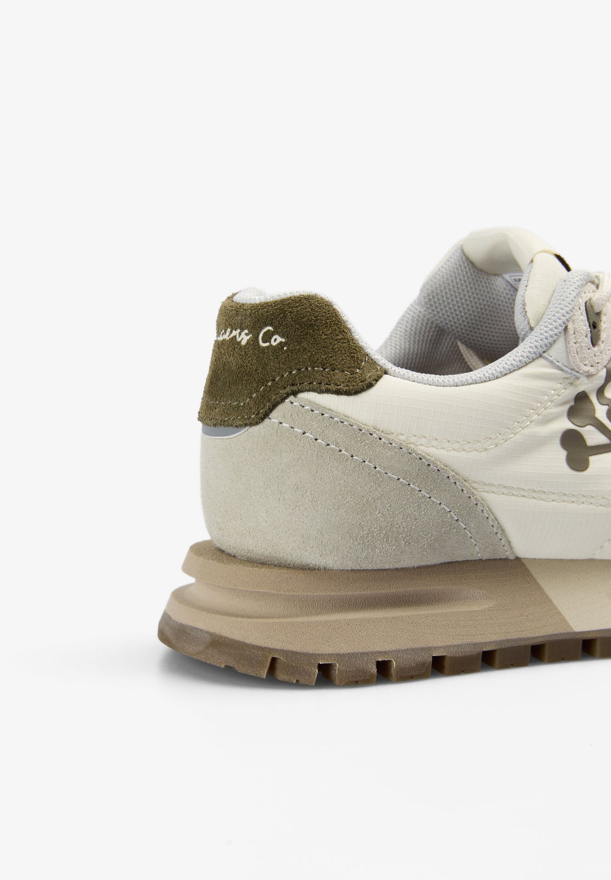SNEAKERS WITH SIDE SKULL