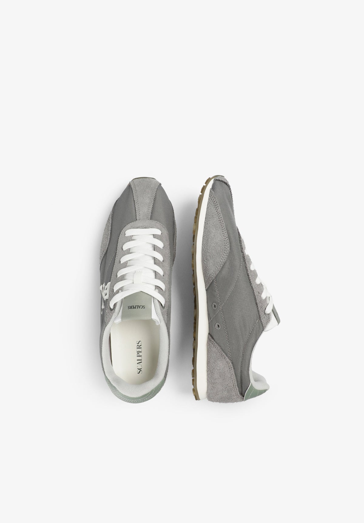 RETRO SKULL SNEAKERS