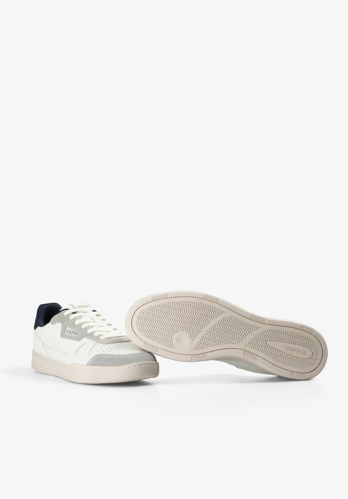 SNEAKERS WITH CONTRAST HEEL