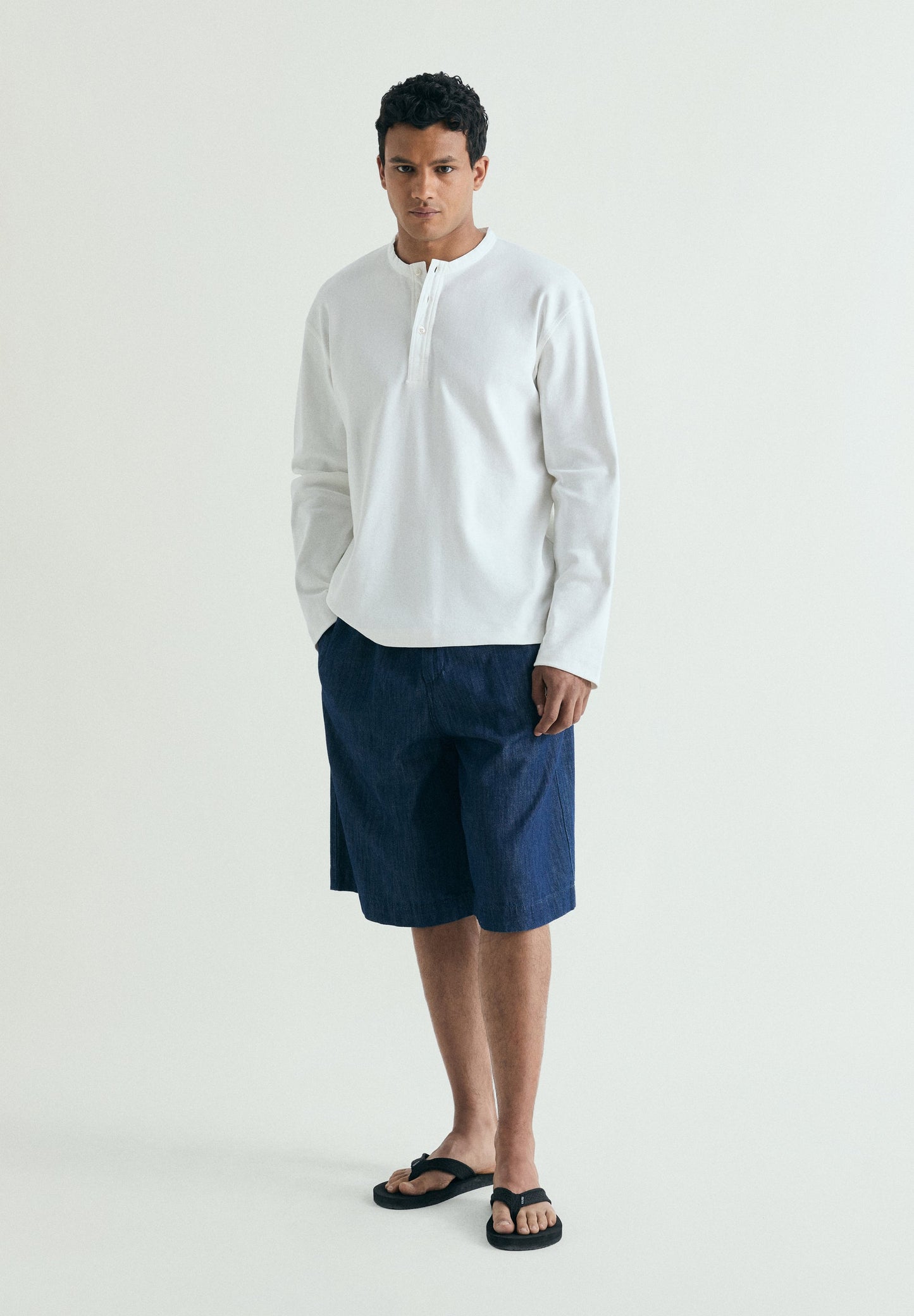 HENLEY COLLAR T-SHIRT