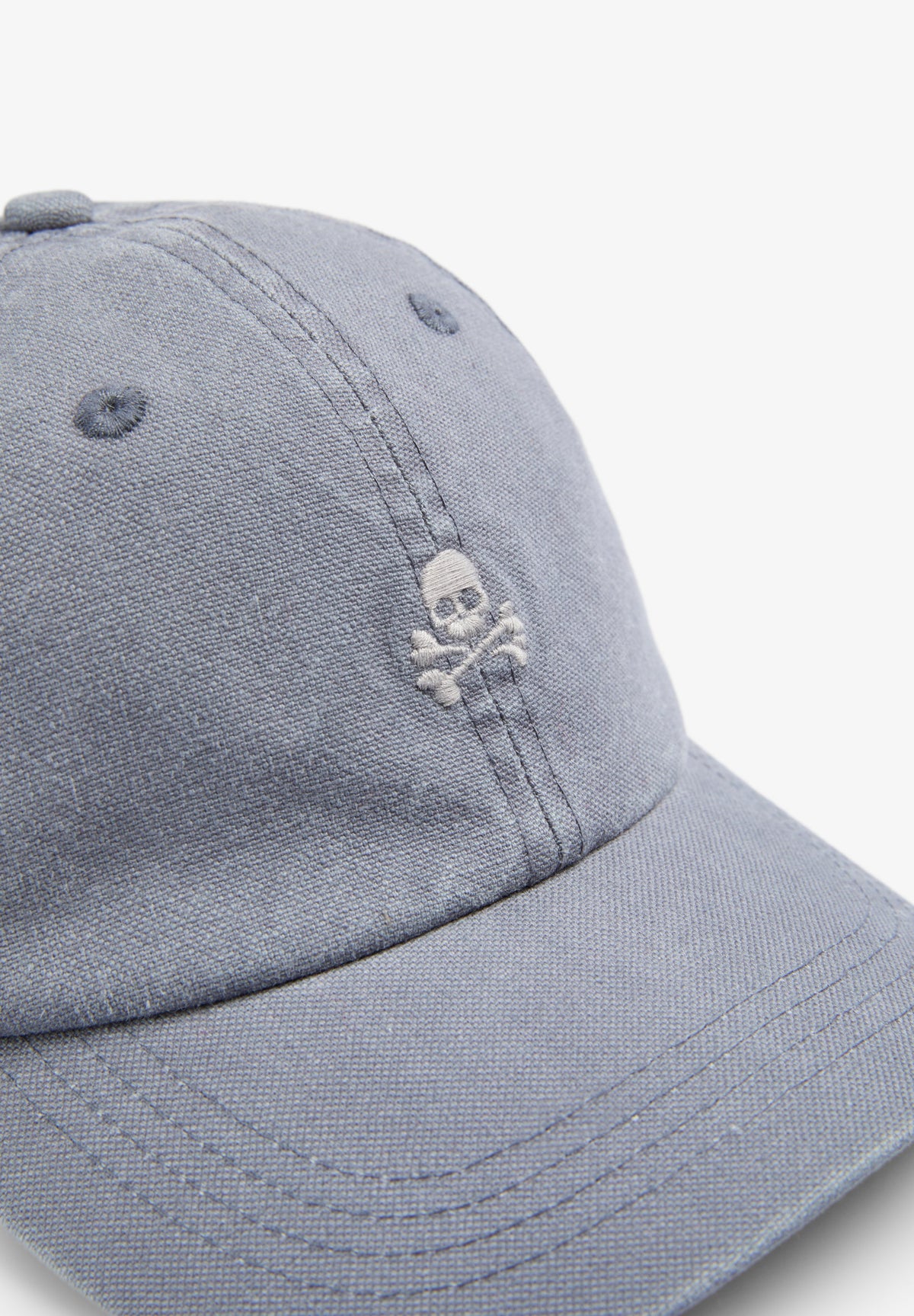 EMBROIDERED SKULL CAP