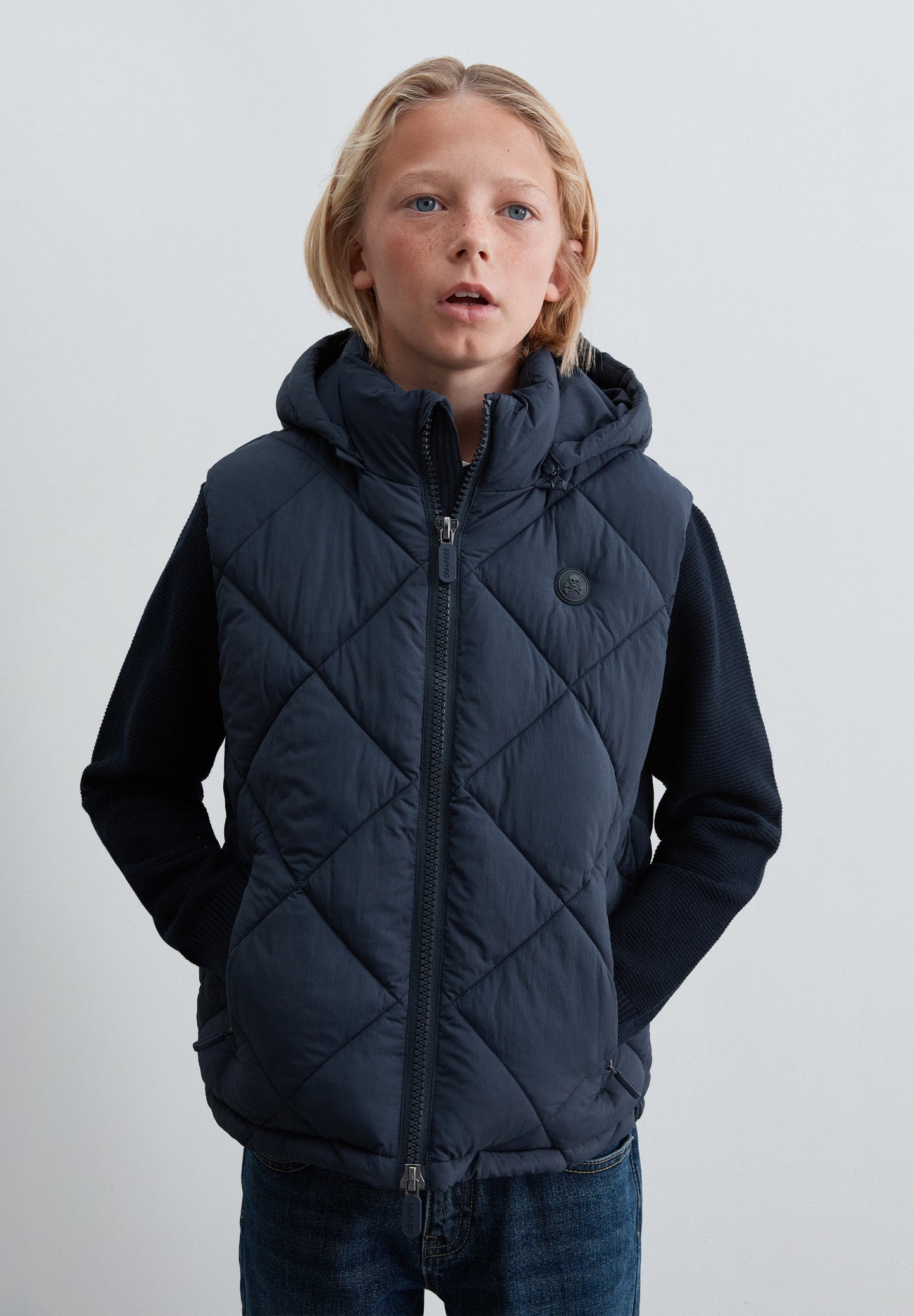 PADDED VEST WITH DETACHABLE HOOD