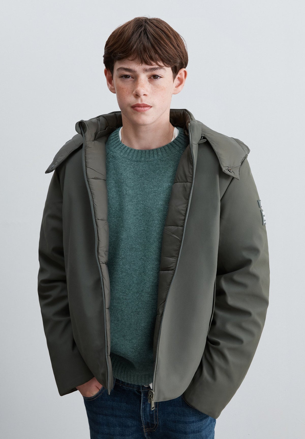 REVERSIBLE JACKET WITH HOOD