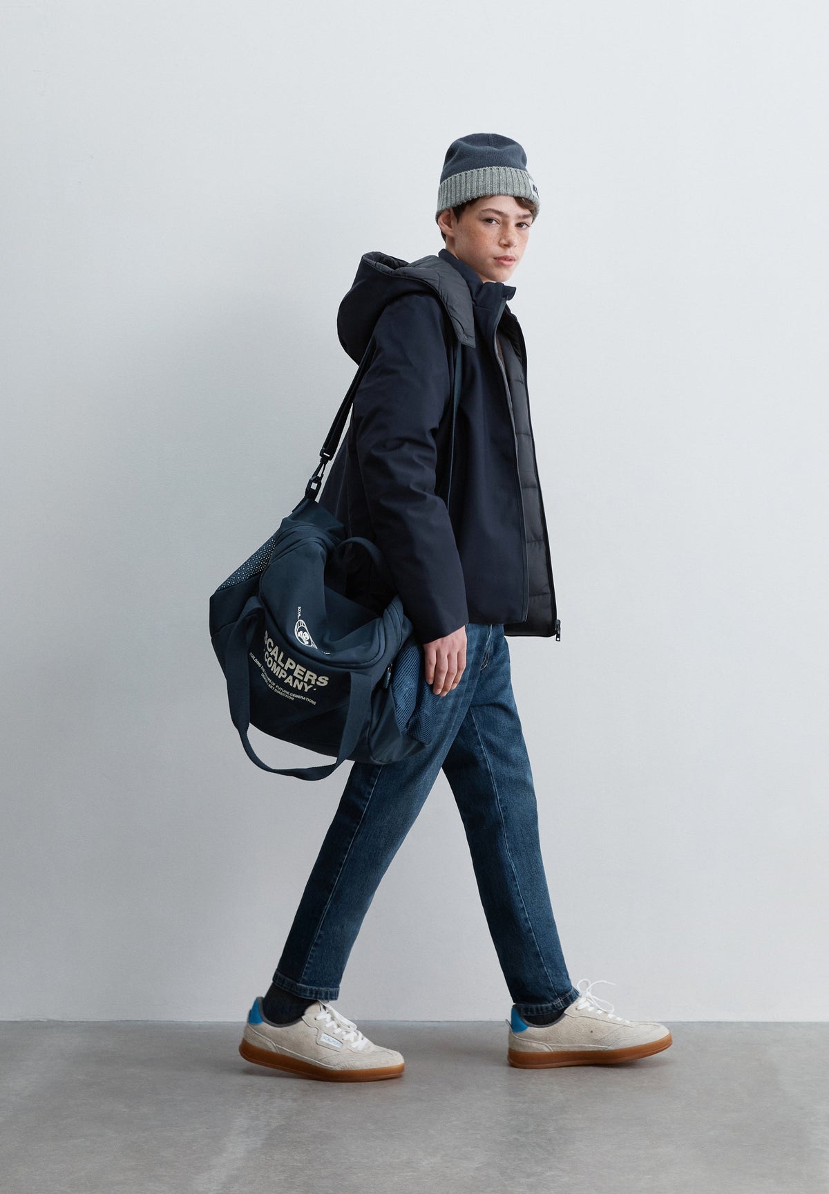 REVERSIBLE JACKET WITH HOOD