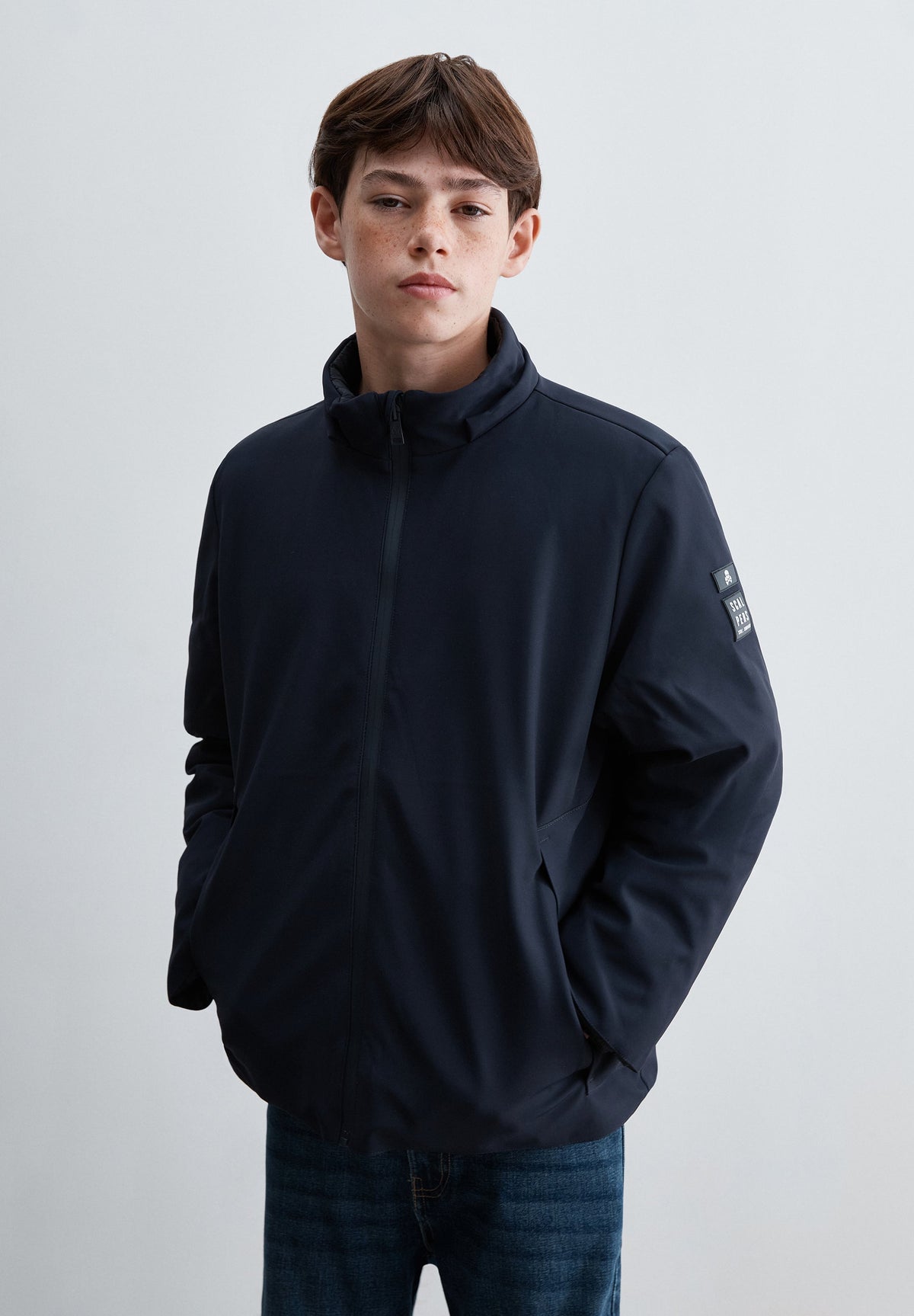 REVERSIBLE JACKET WITH HOOD