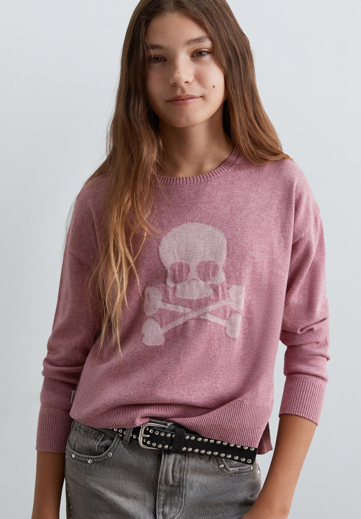 SWEATER WITH GLITTER SKULL