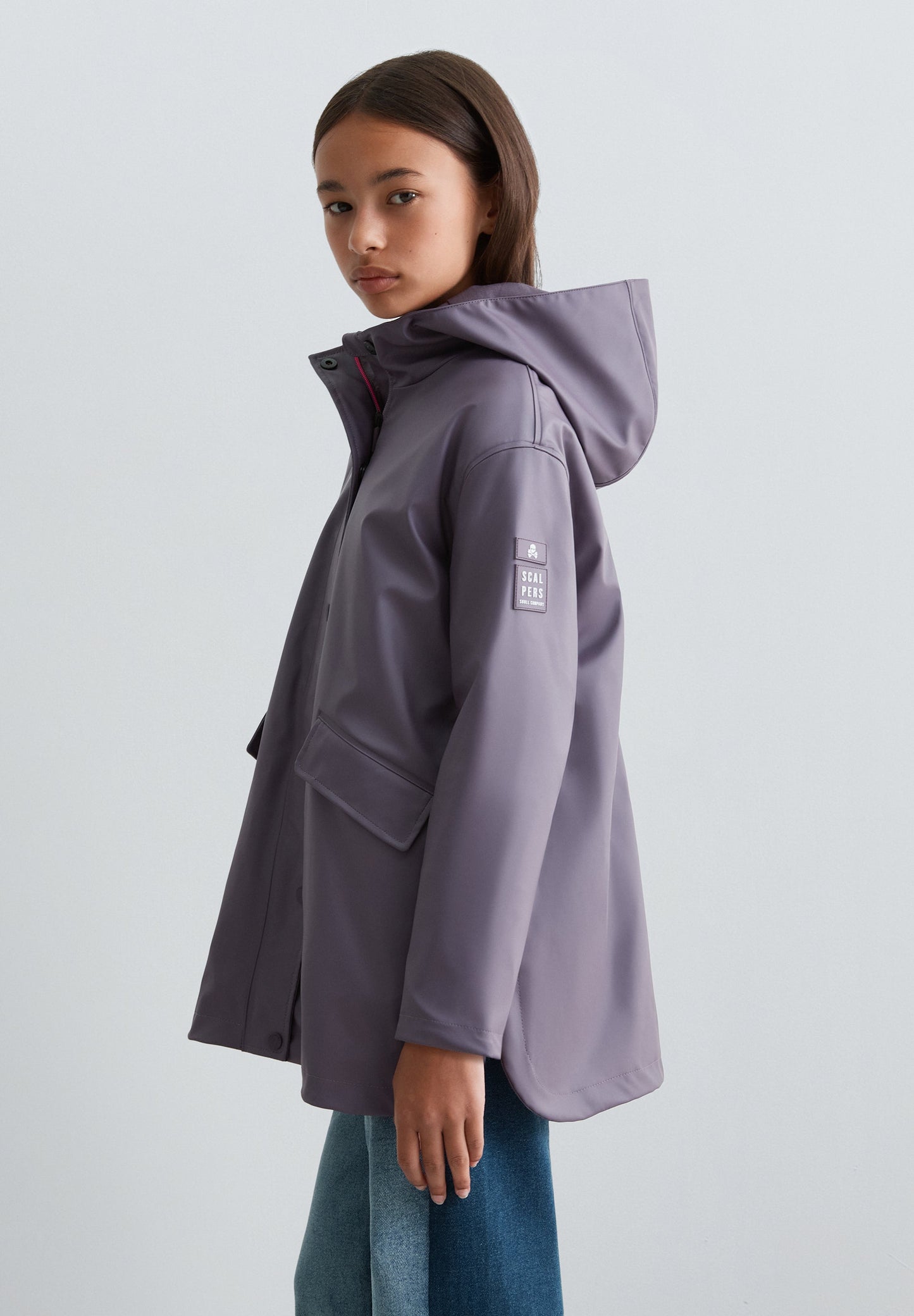WATERPROOF RAINCOAT WITH HOOD