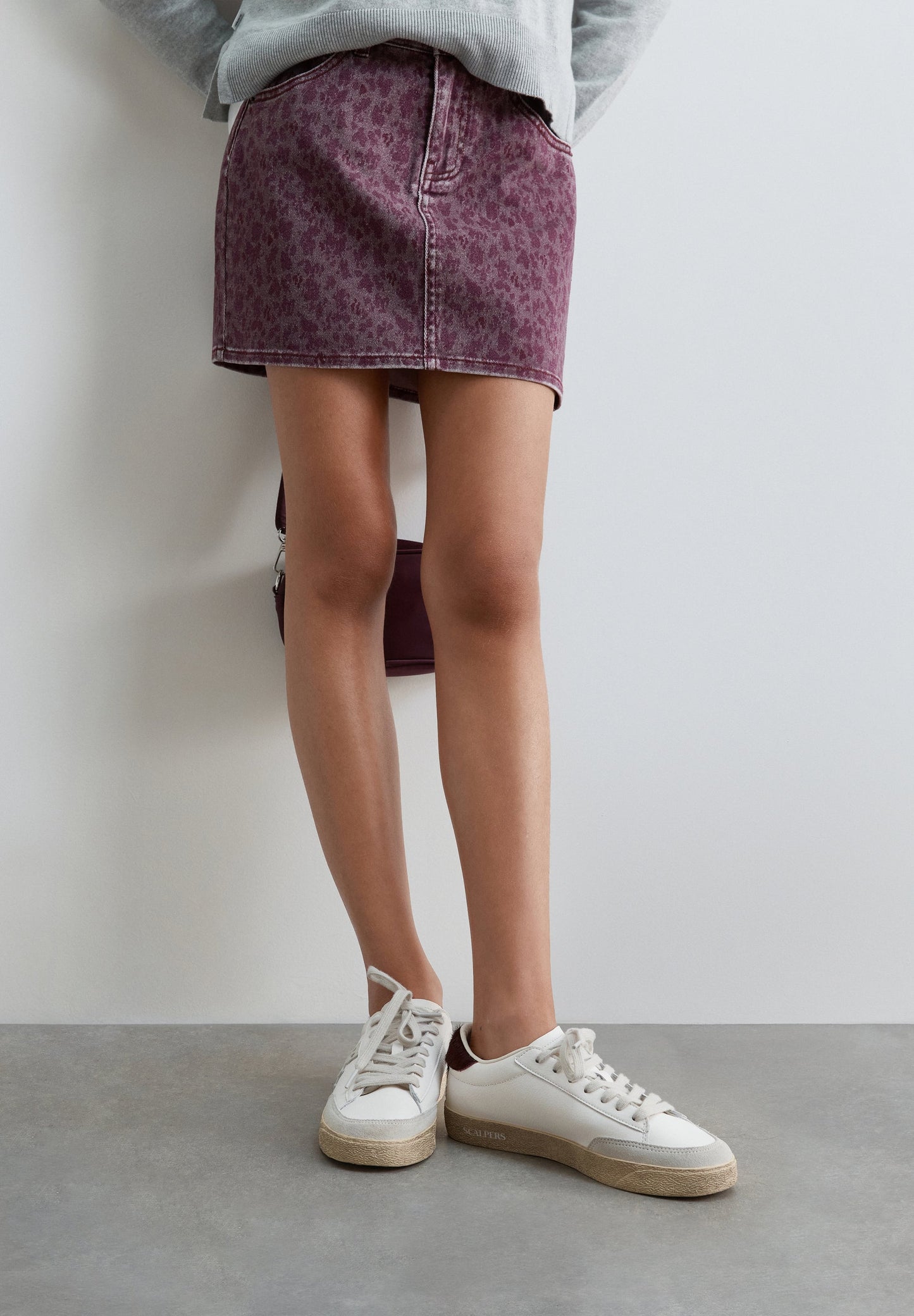 SHORT PRINTED DENIM SKIRT