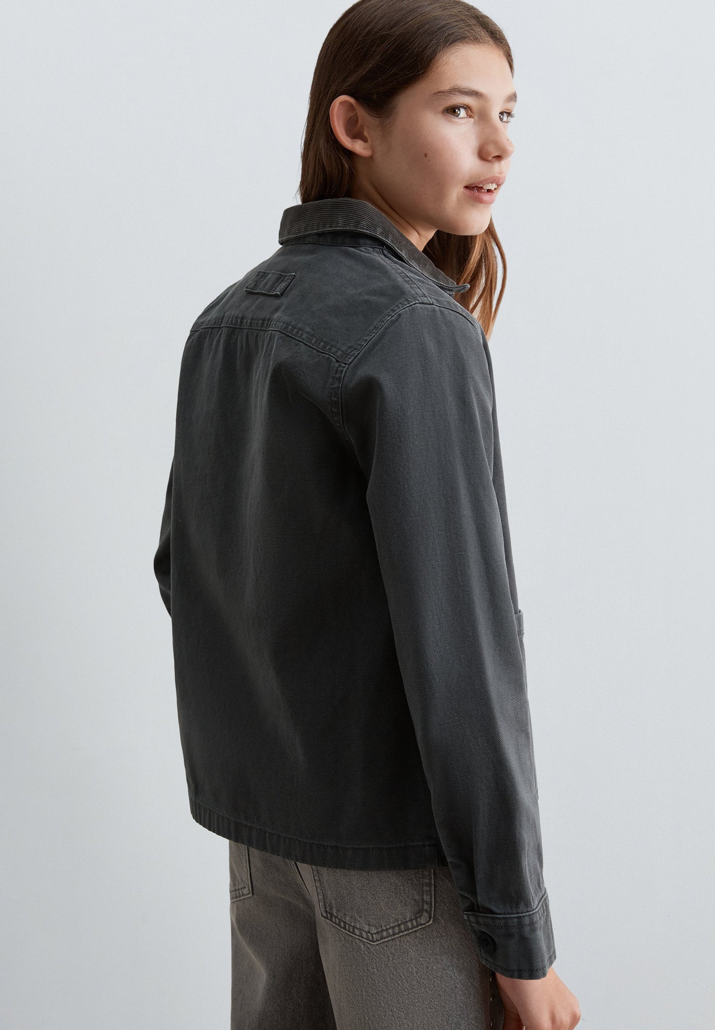 LIGHTWEIGHT MULTI-POCKET JACKET