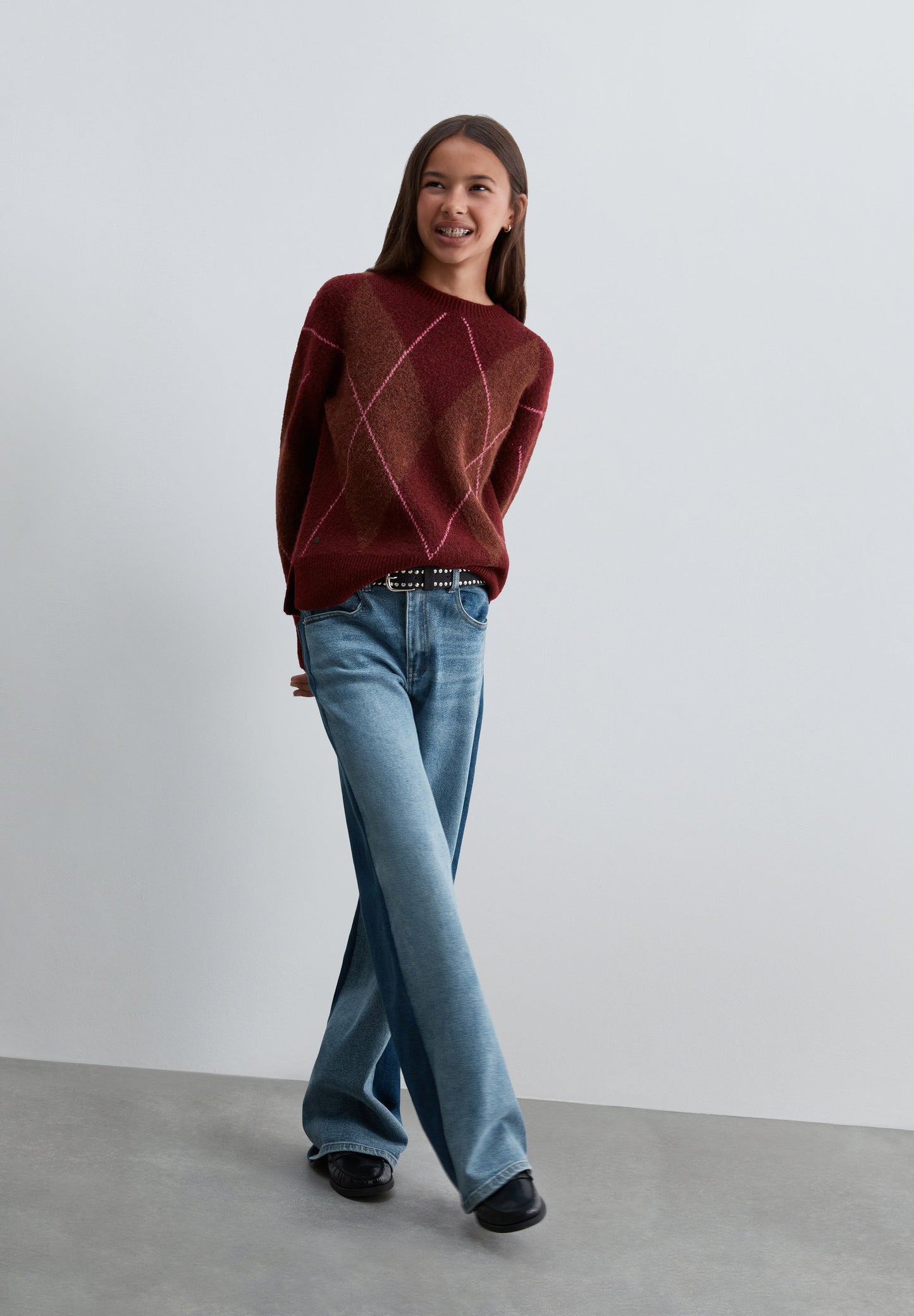 DIAMOND PATTERN KNIT SWEATER