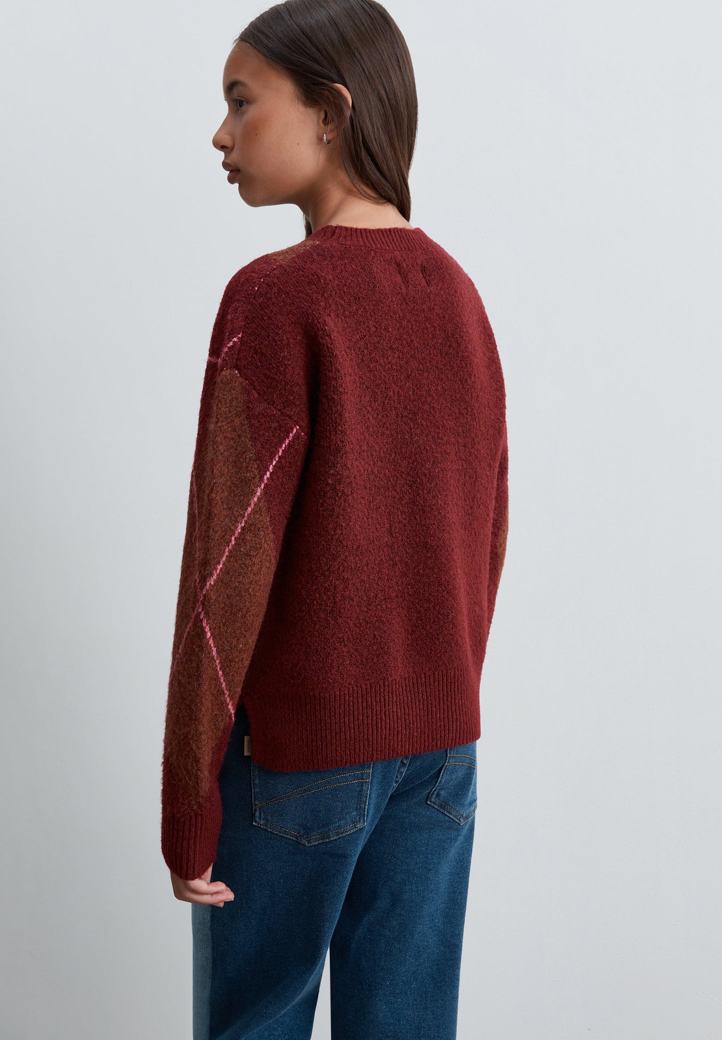 DIAMOND PATTERN KNIT SWEATER