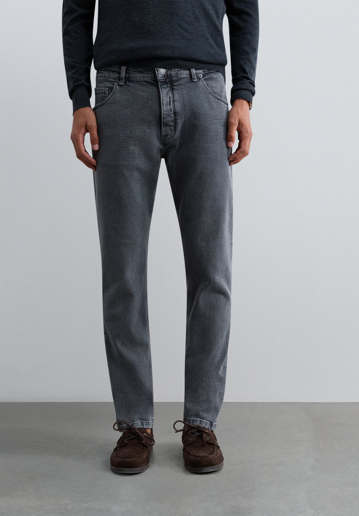 SLIM FIT JEANS