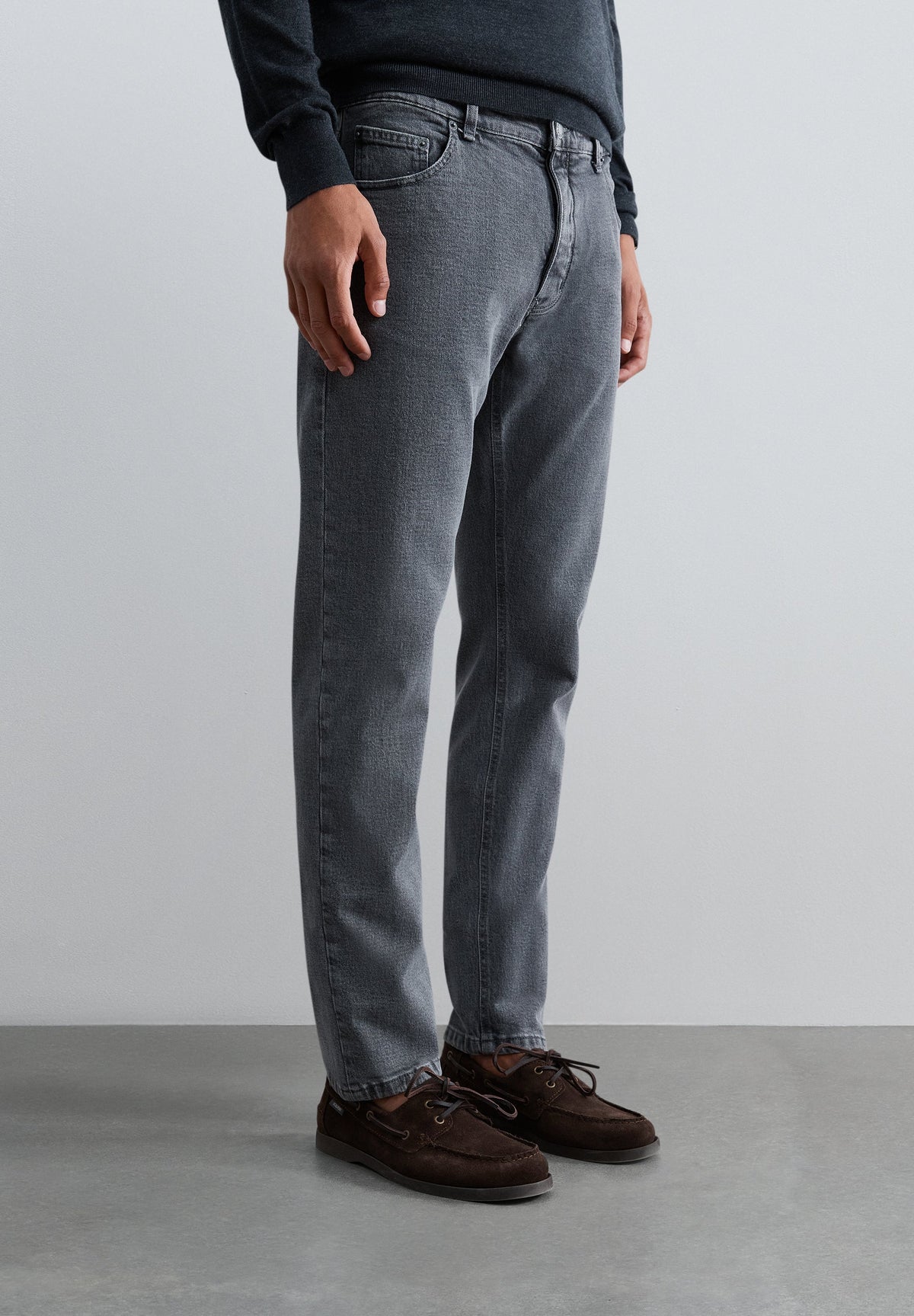 SLIM FIT JEANS