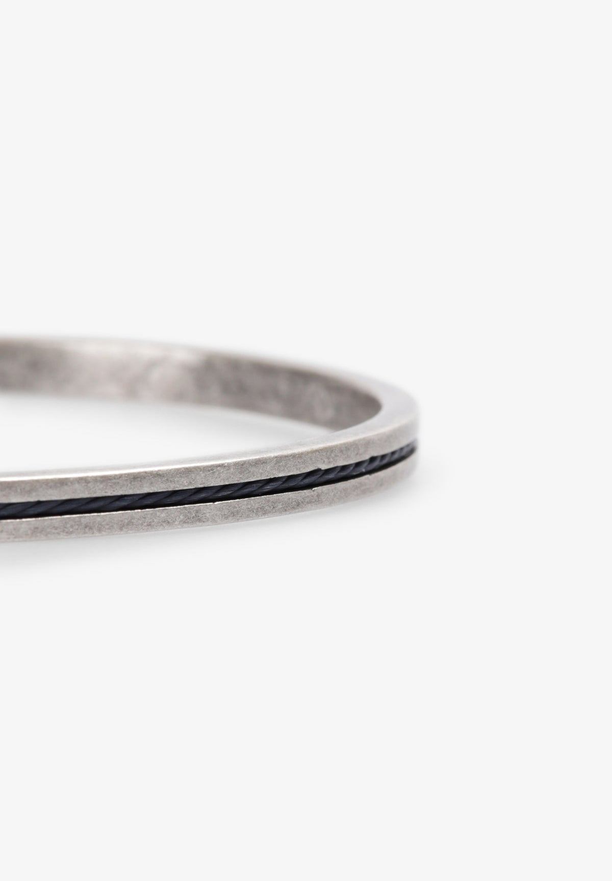 METAL AND CORD BRACELET