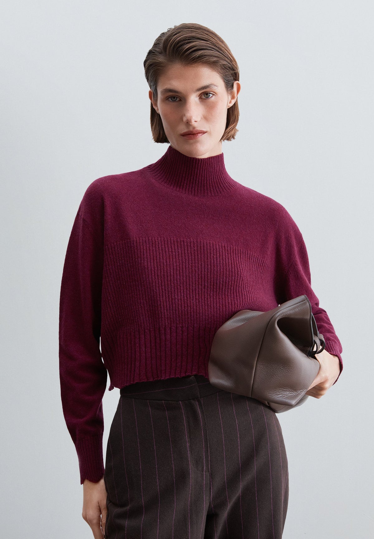HIGH NECK RIBBED SWEATER