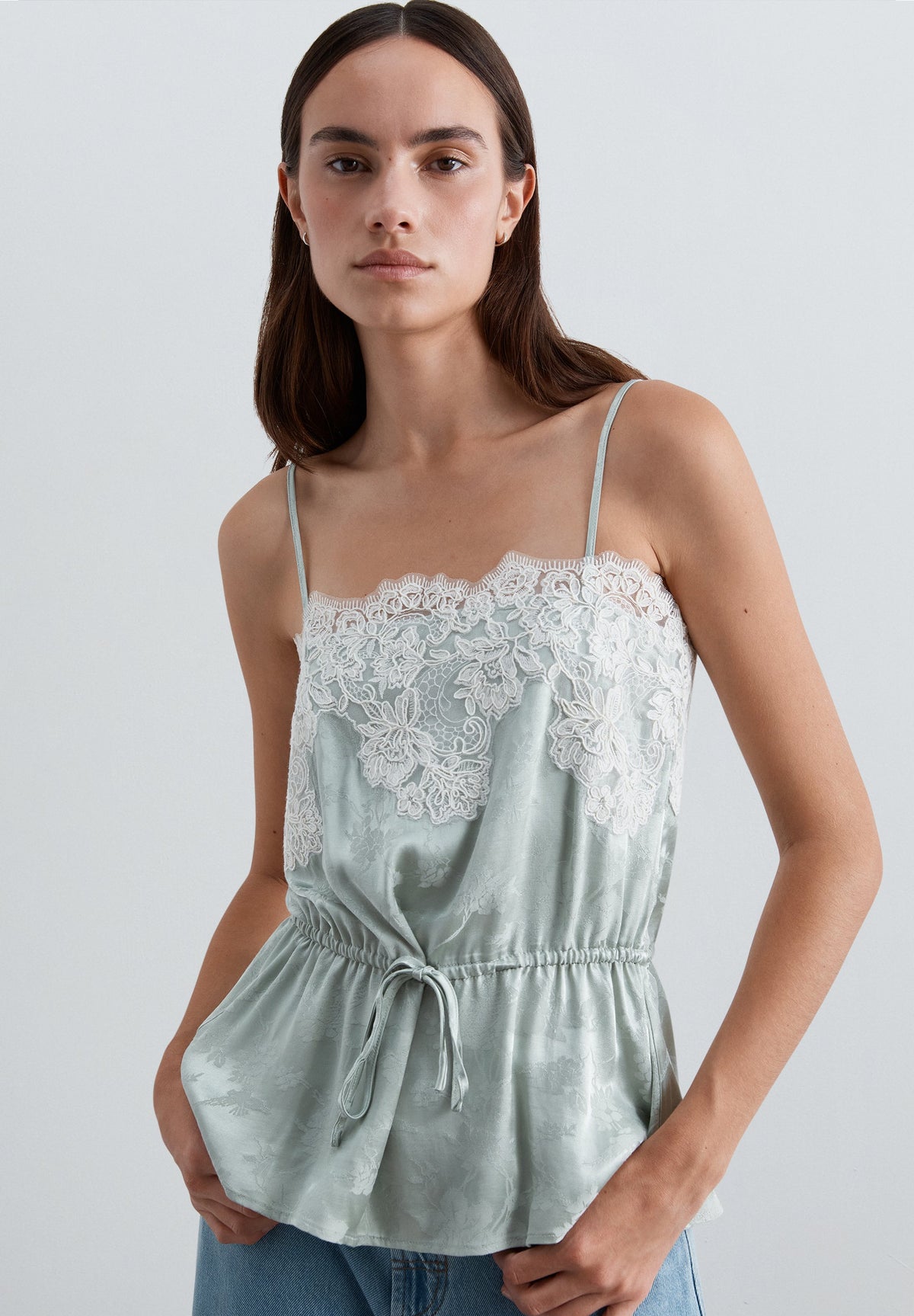JACQUARD TOP WITH LACE