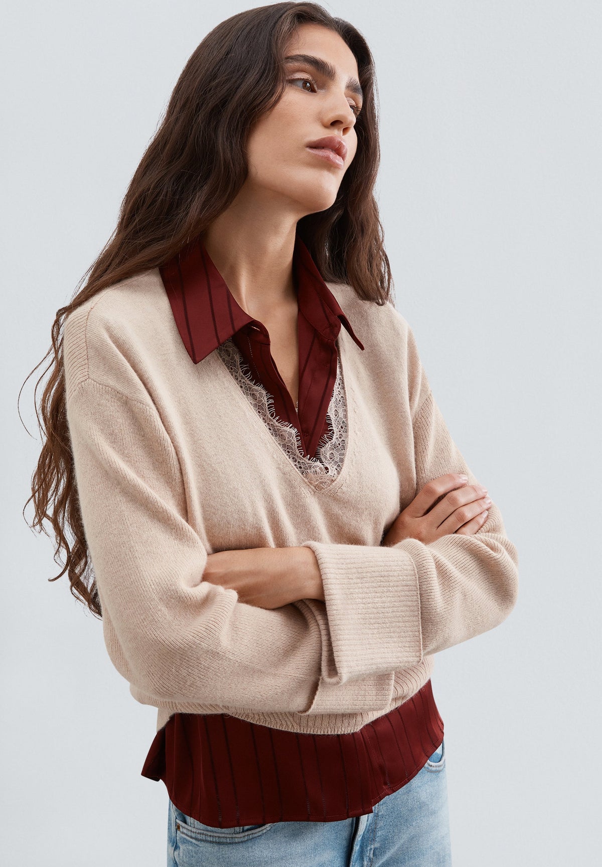 V-NECK SWEATER WITH LACE DETAIL