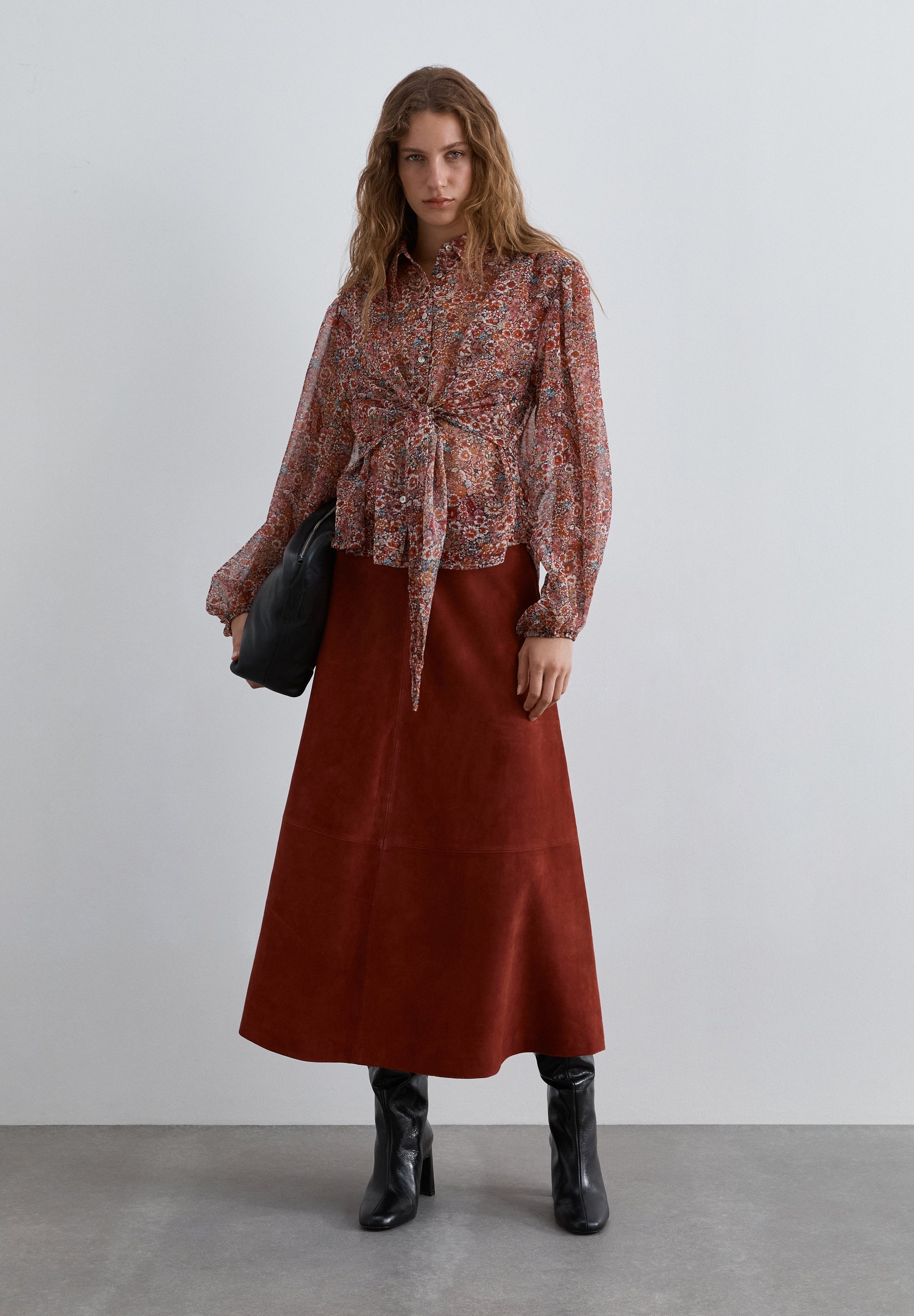 FLORAL PRINT SHIRT WITH TIE DETAIL