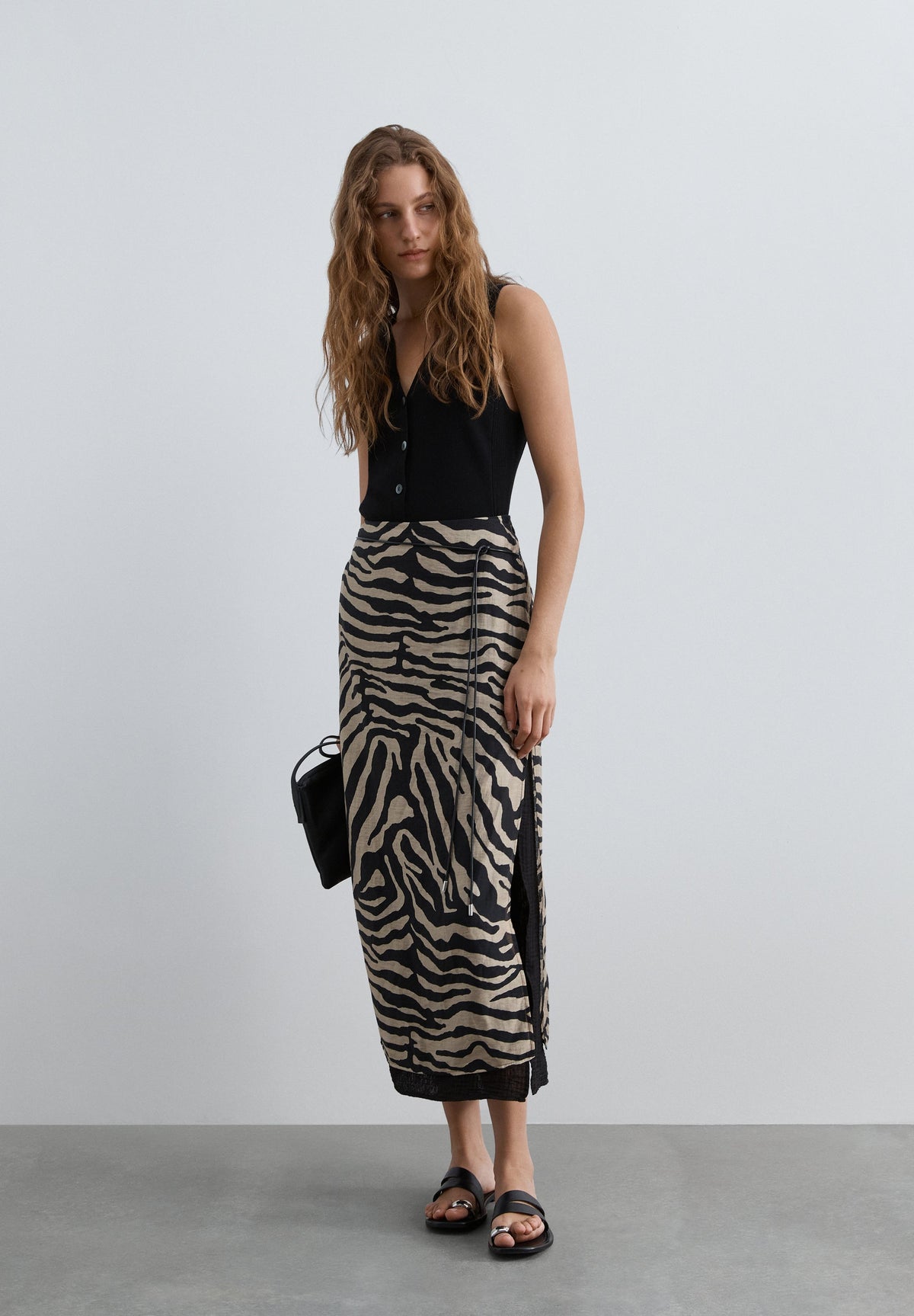 ANIMAL PRINT SKIRT WITH SLIT