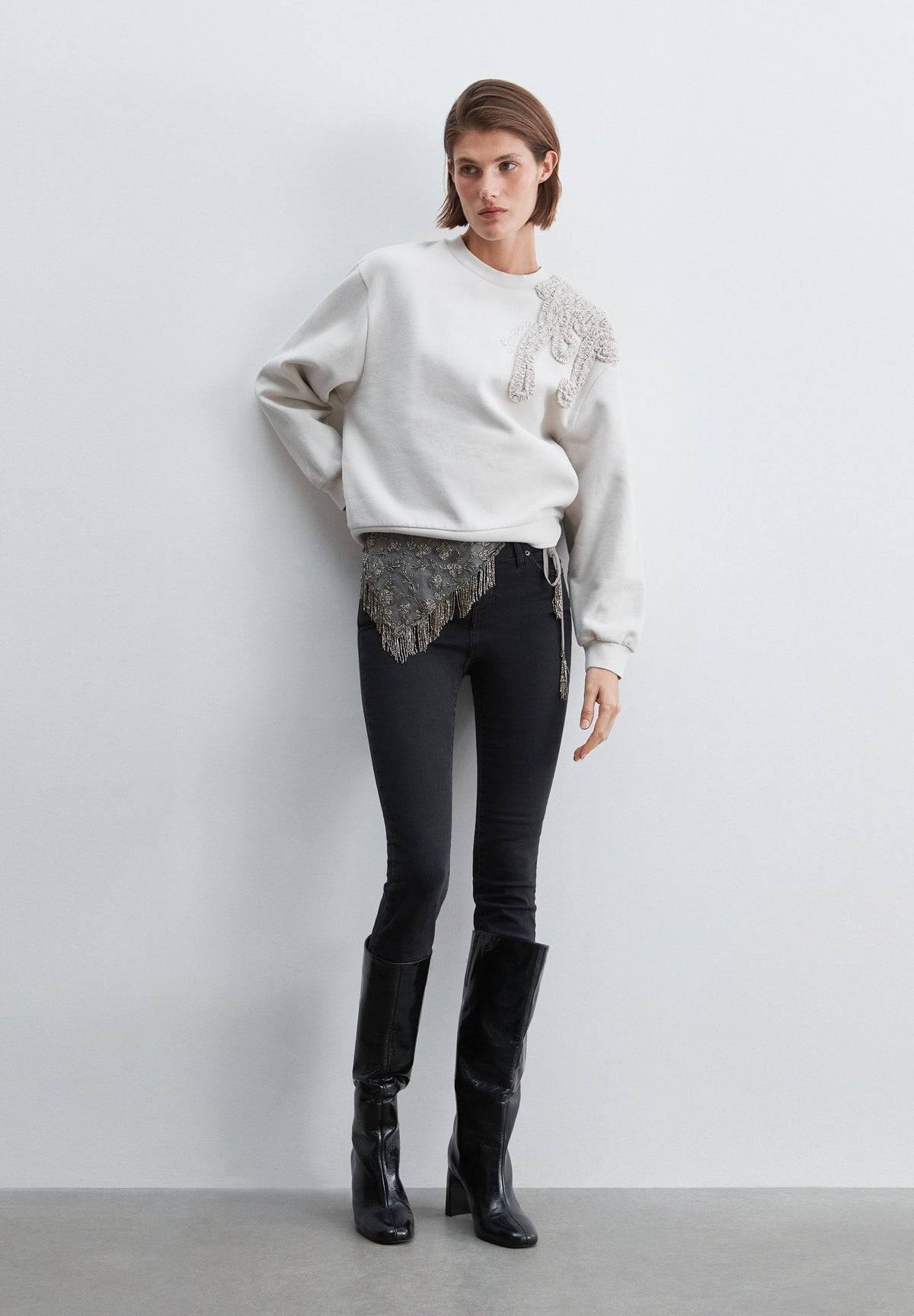 SHOULDER DETAIL SWEATSHIRT
