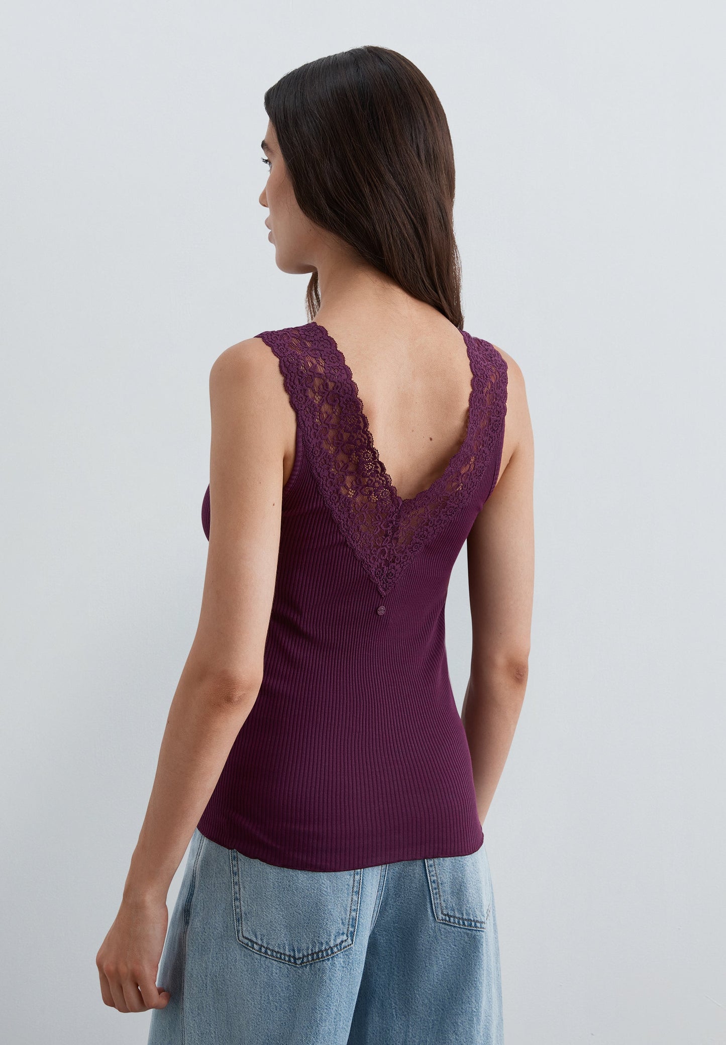 SCV LACE TANKE TEE