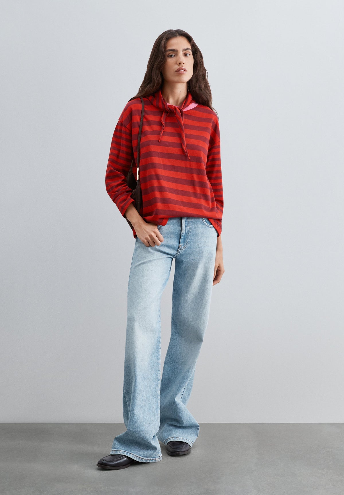 BASIC STRIPED T-SHIRT WITH COLLAR DETAIL