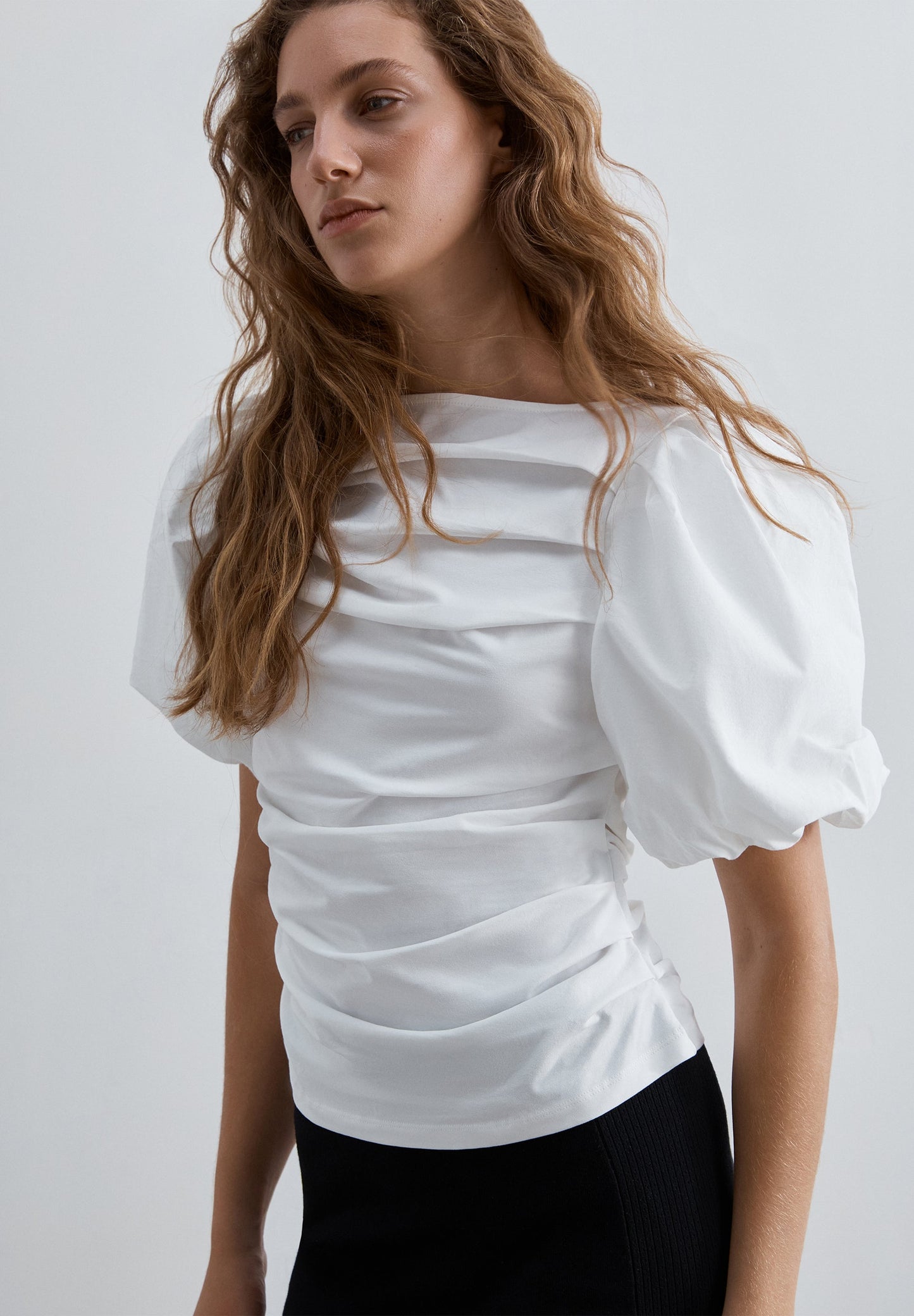 GATHERED TOP WITH PUFF SLEEVES
