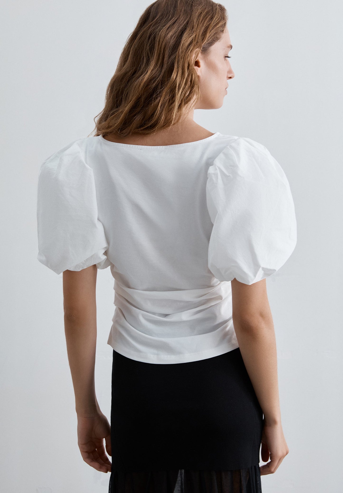 GATHERED TOP WITH PUFF SLEEVES