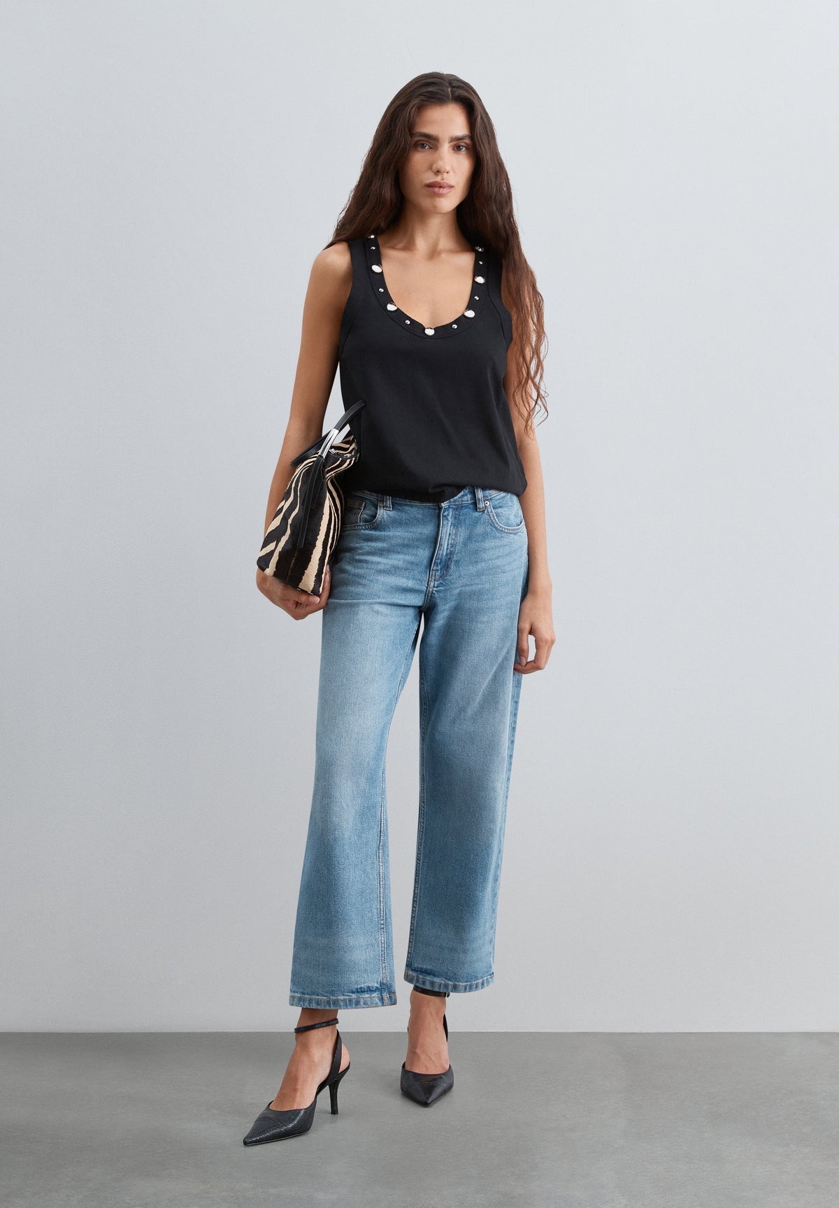 STRAPPY TOP WITH STUDS