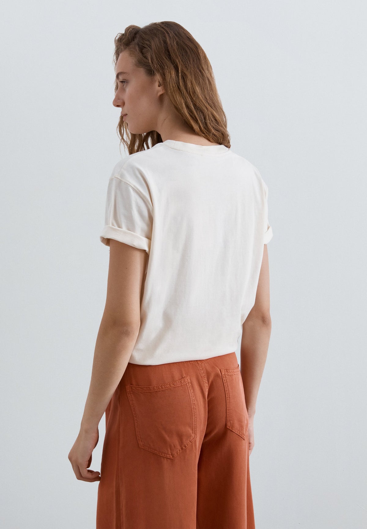 T-SHIRT WITH FRONT PRINT