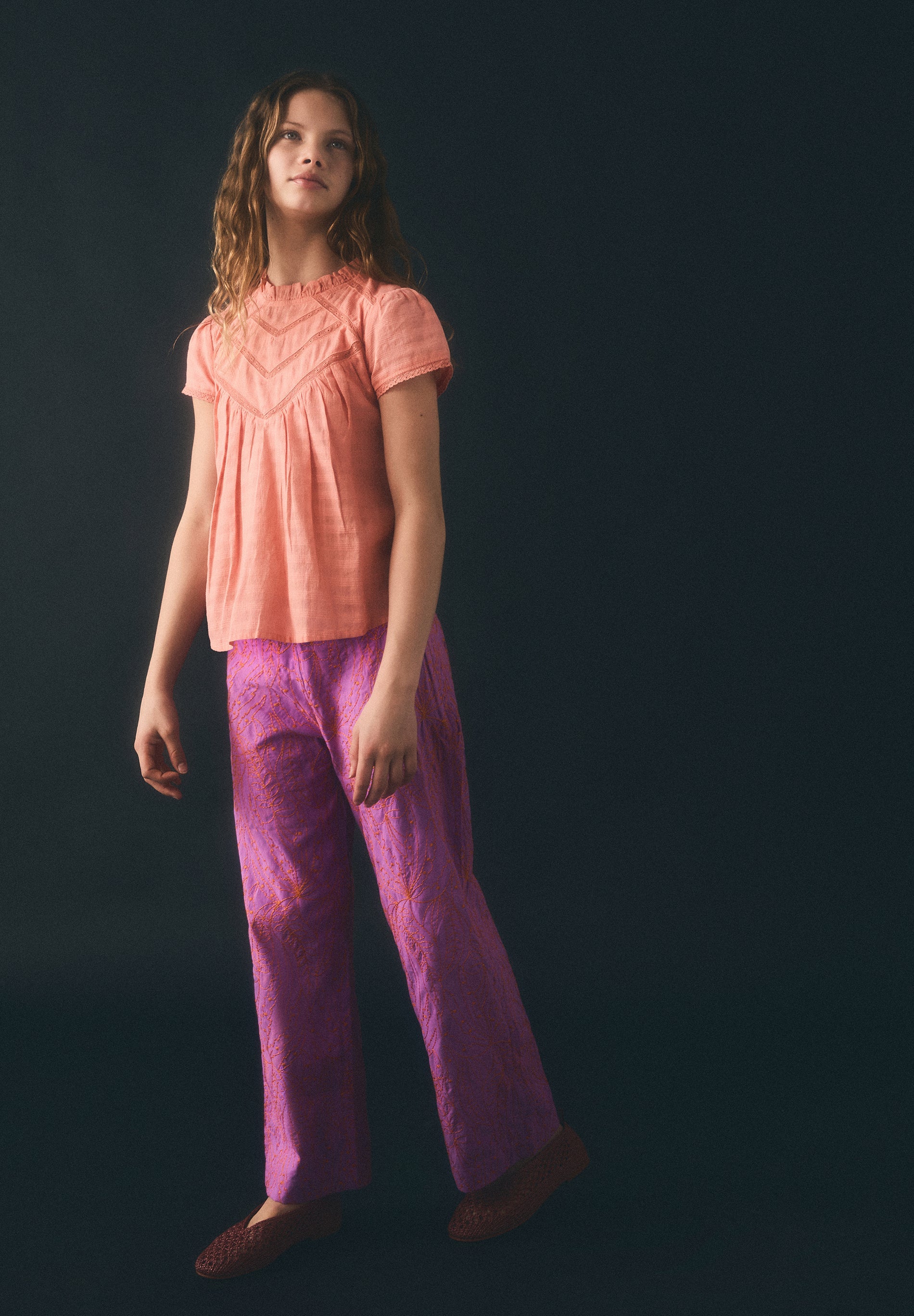 TROUSERS WITH CONTRAST EMBROIDERY