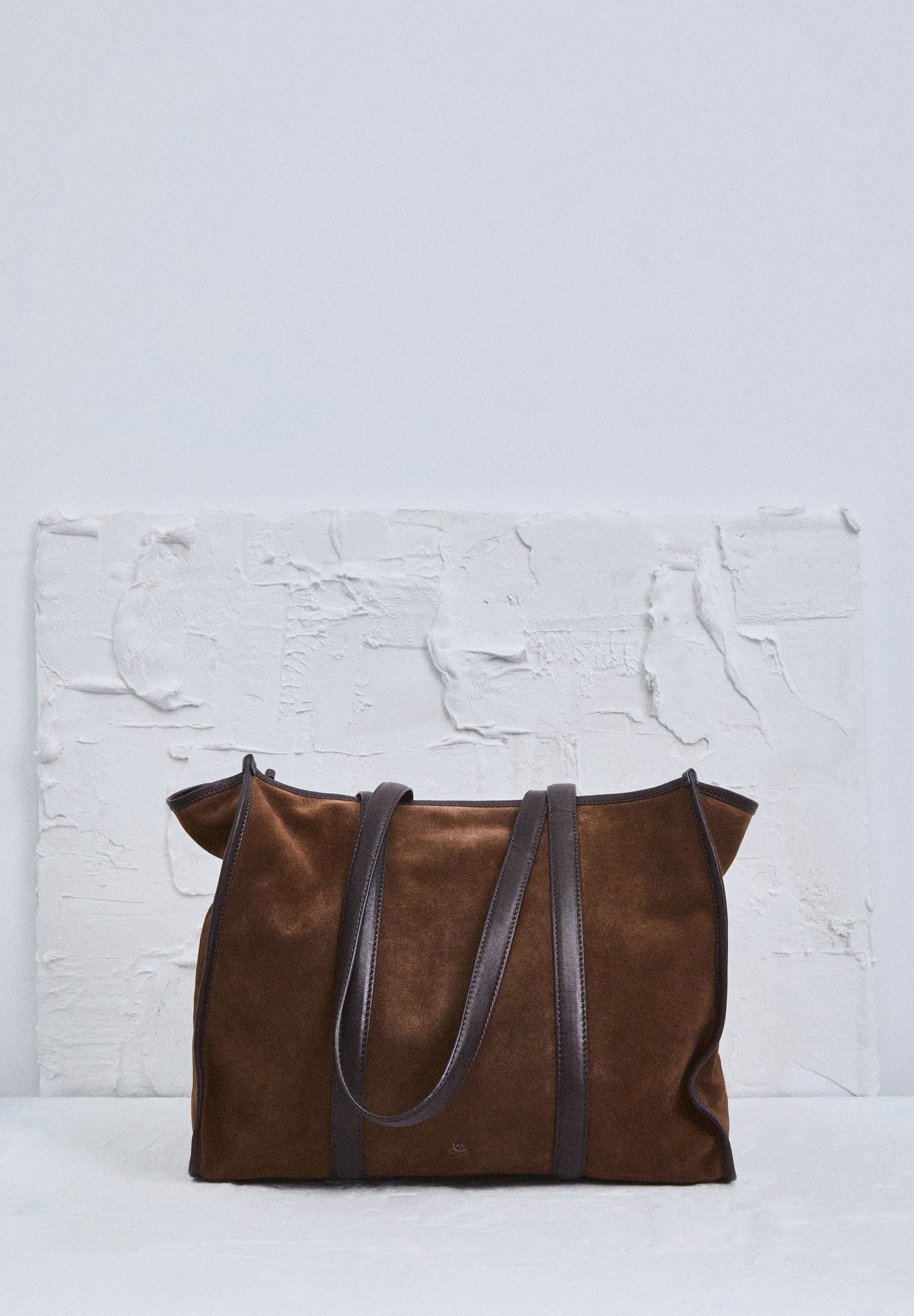 CONTRAST SUEDE TOTE BAG