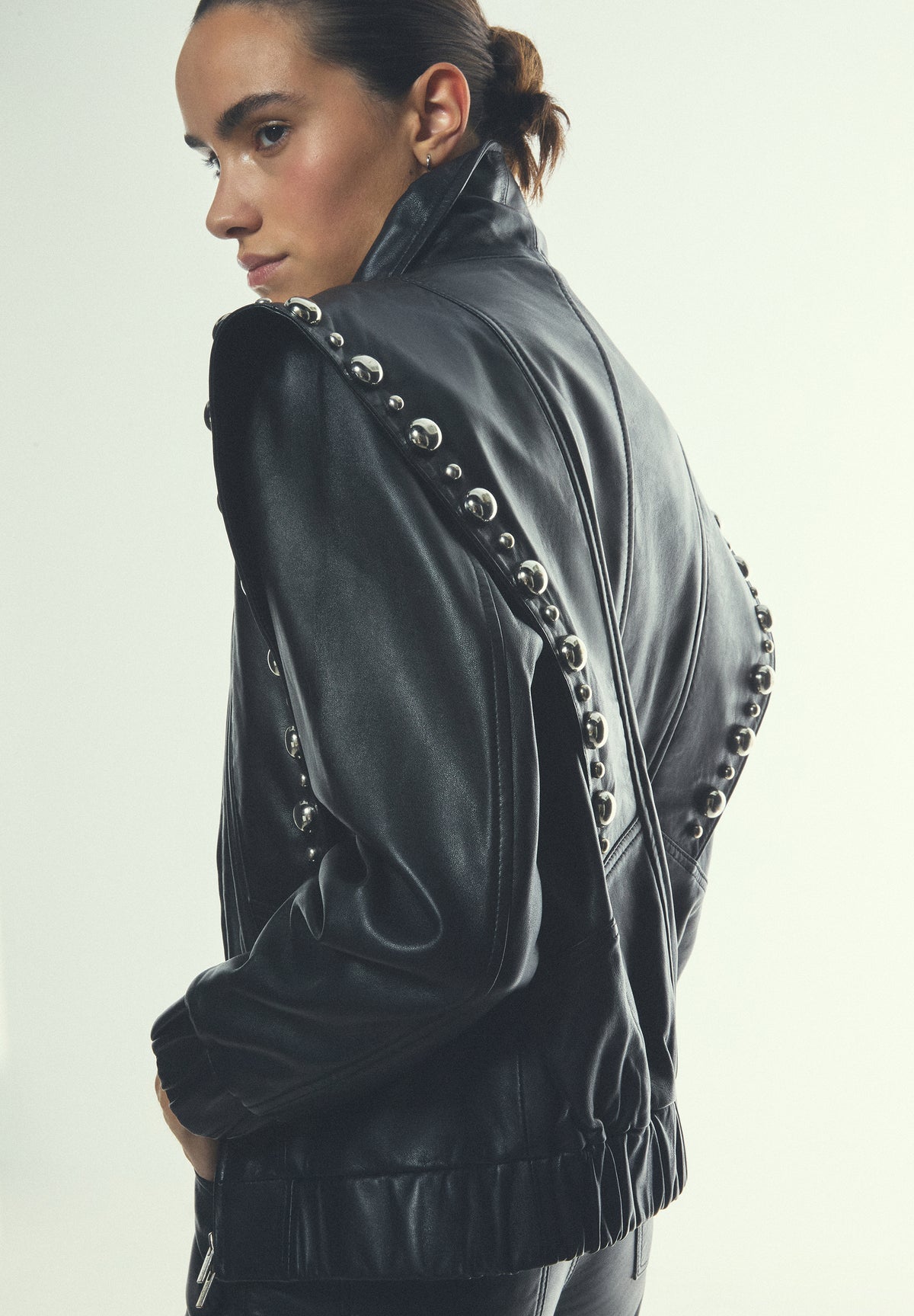 SCSHOULDER STUDS LEATHER JACKET