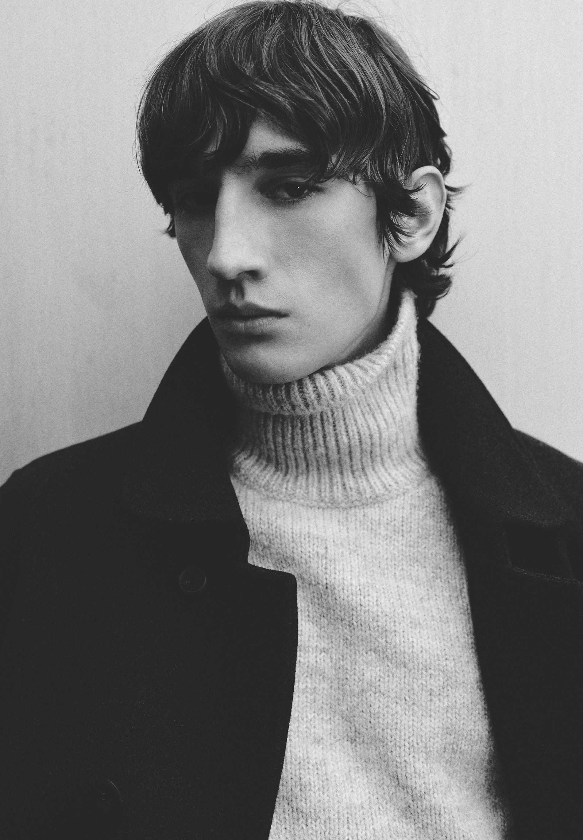 HIGH NECK WOOL SWEATER